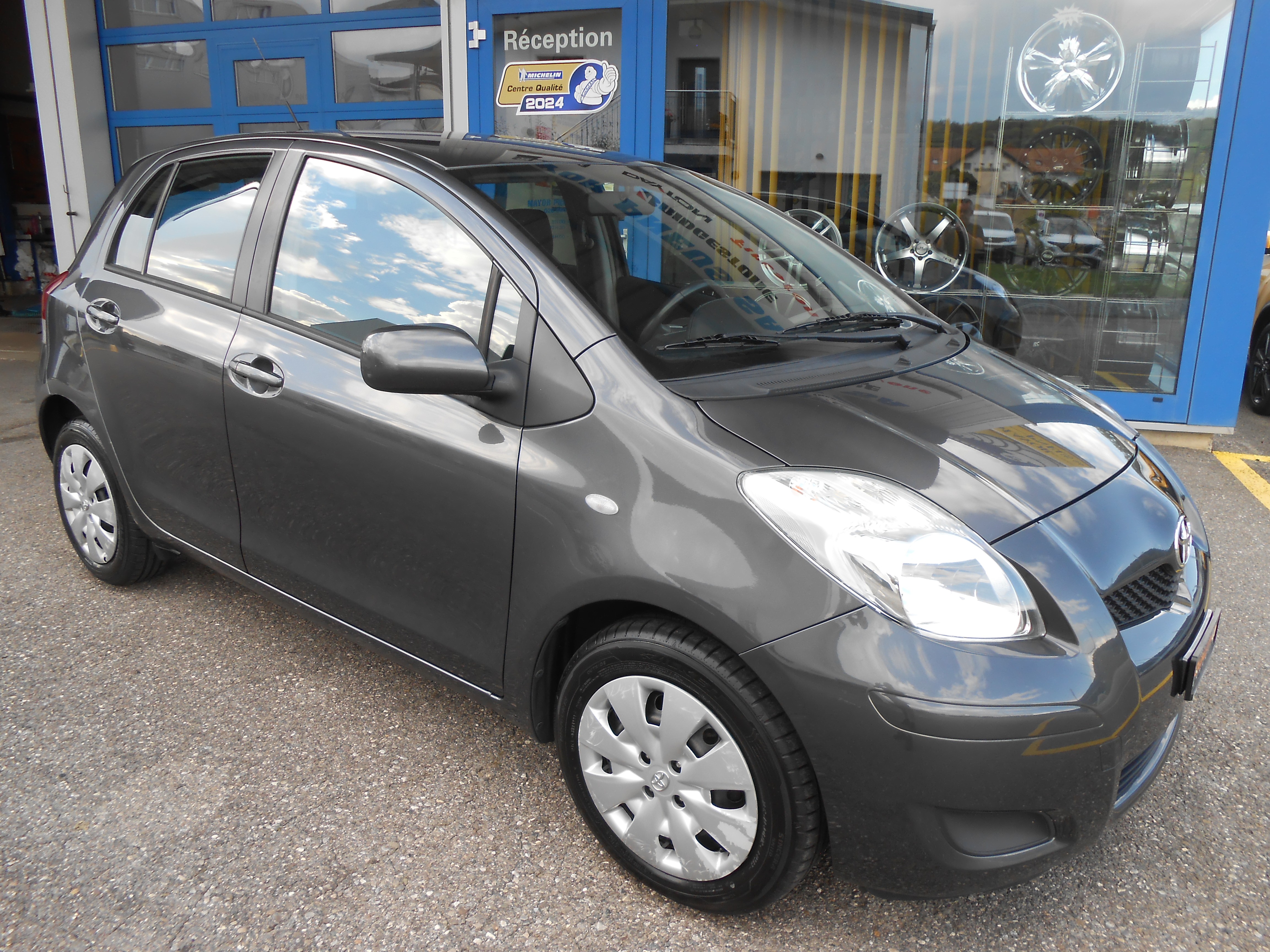 TOYOTA Yaris 1.33 Linea Luna