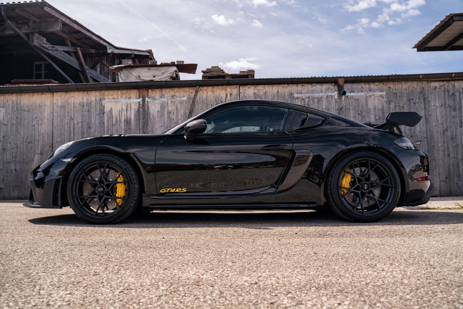 PORSCHE 718 Cayman GT4 RS PDK