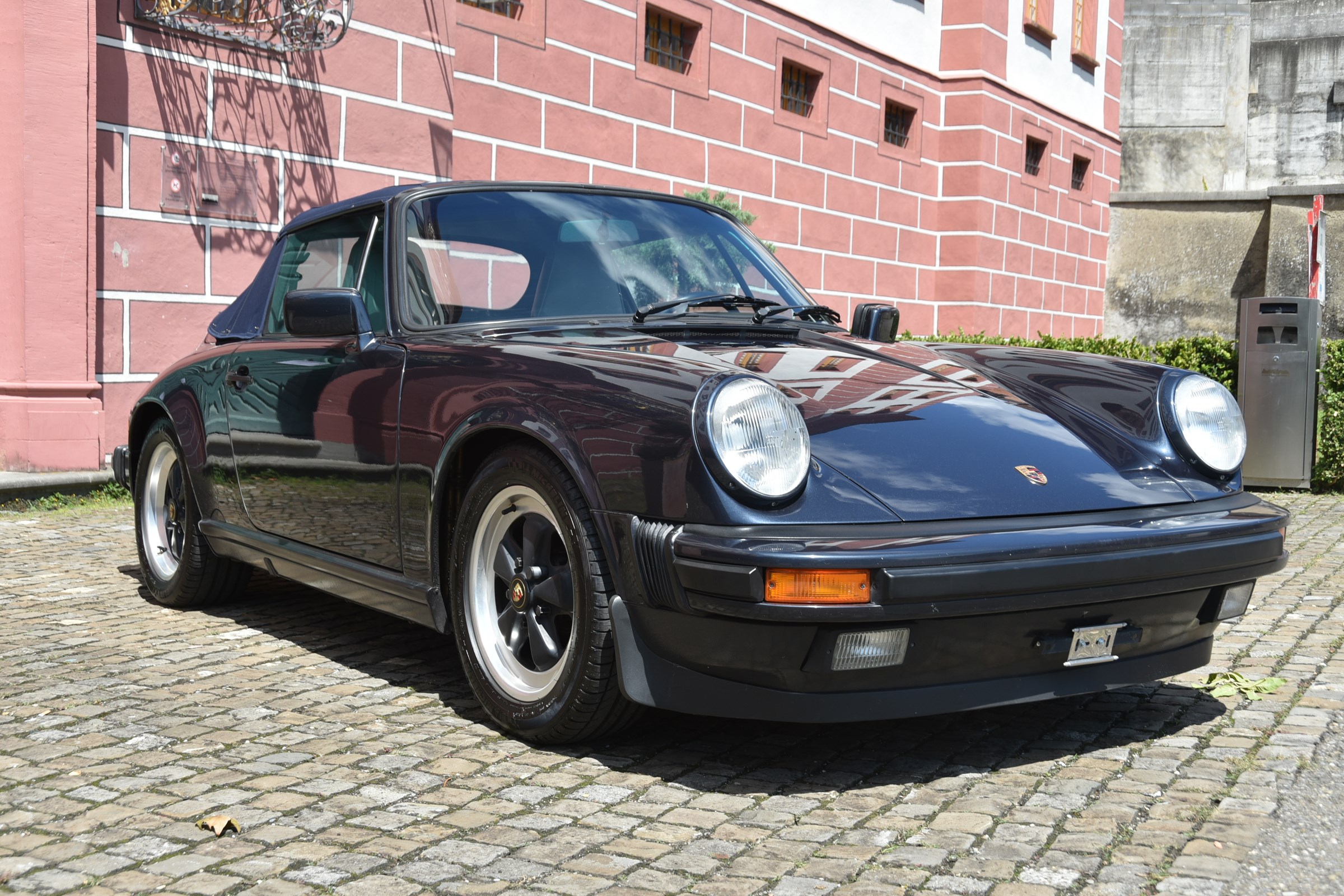 PORSCHE 911 Carrera Cabrio