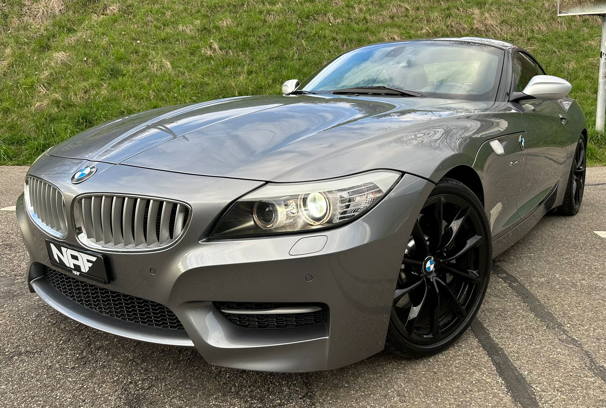 BMW Z4 sDrive35is M Paket DKG