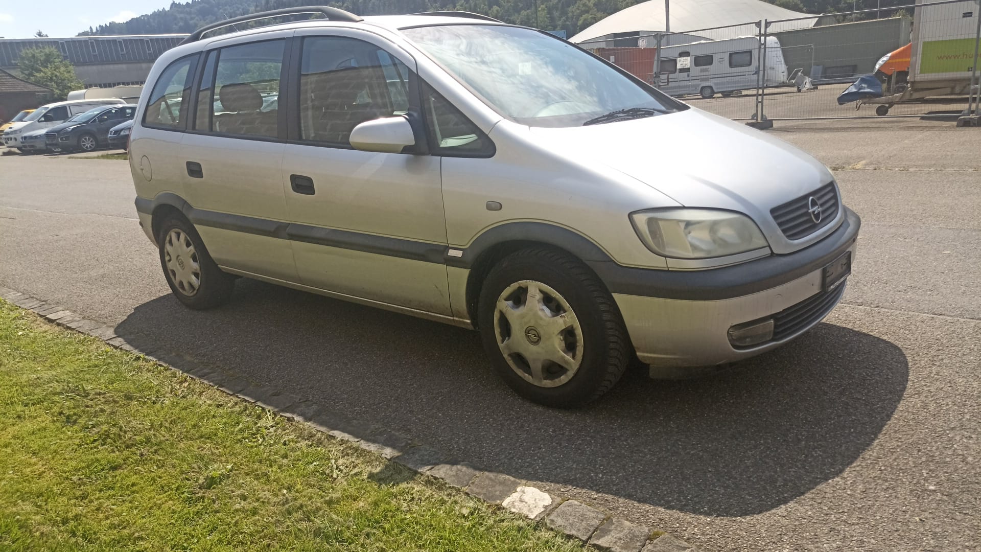 OPEL Zafira 2.2i 16V Elegance