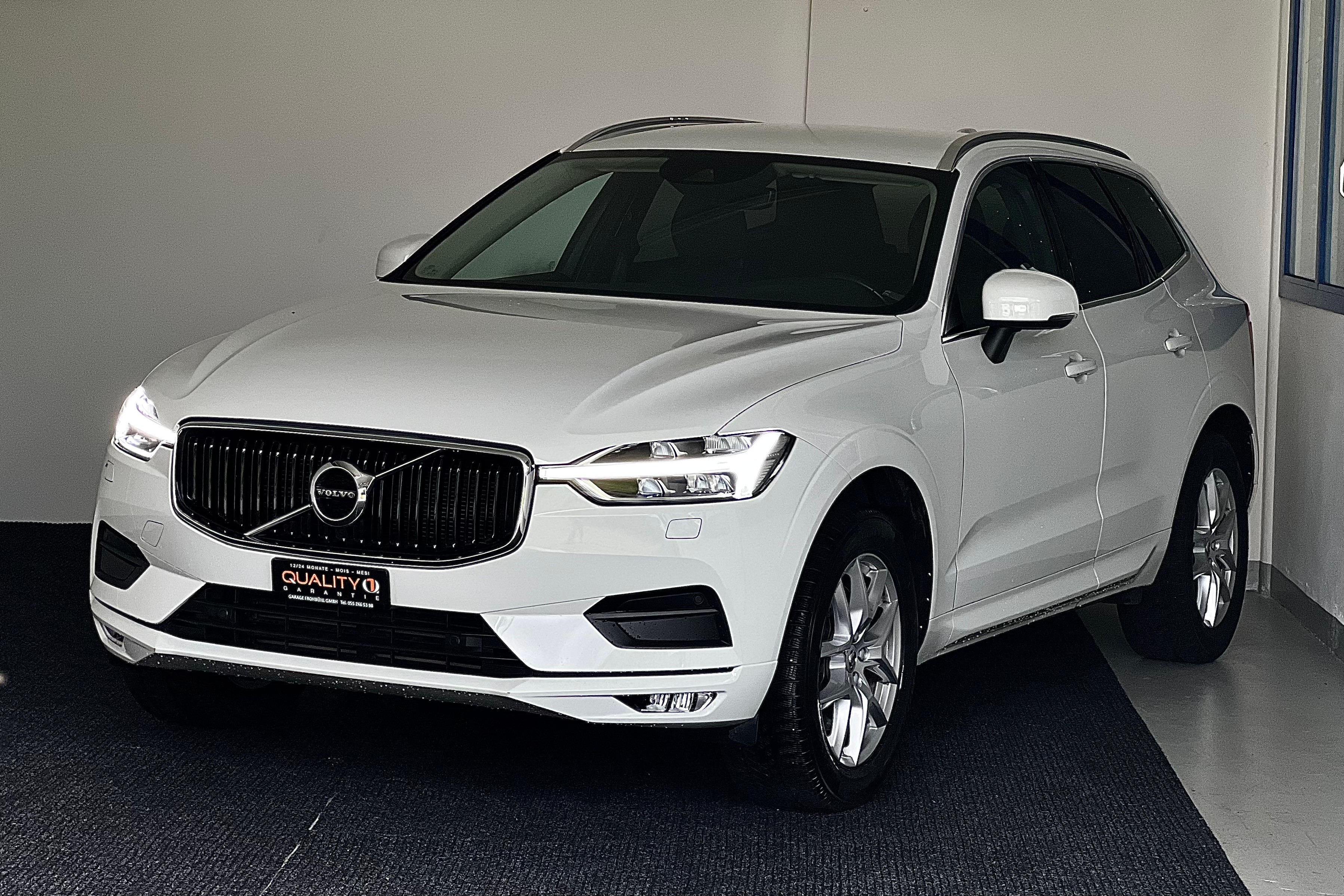 VOLVO XC60 D5 AWD Momentum Geartronic