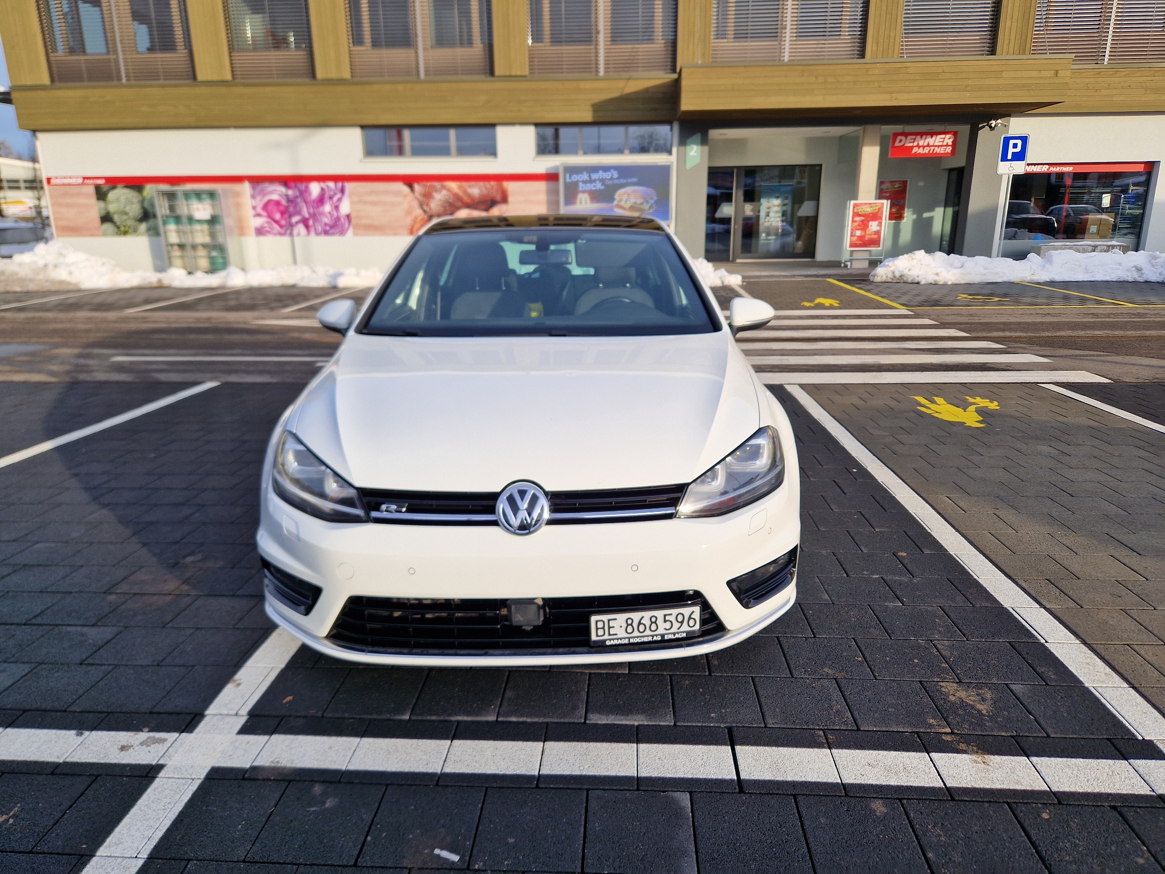 VW Golf 1.4 TSI Lounge R-Line DSG