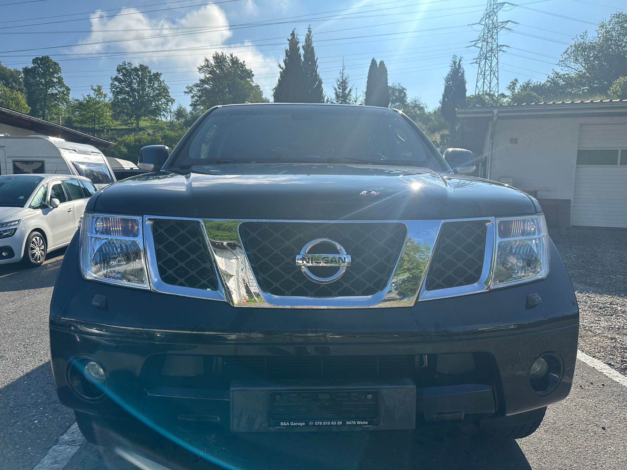 NISSAN Pathfinder 2.5 dCi LE