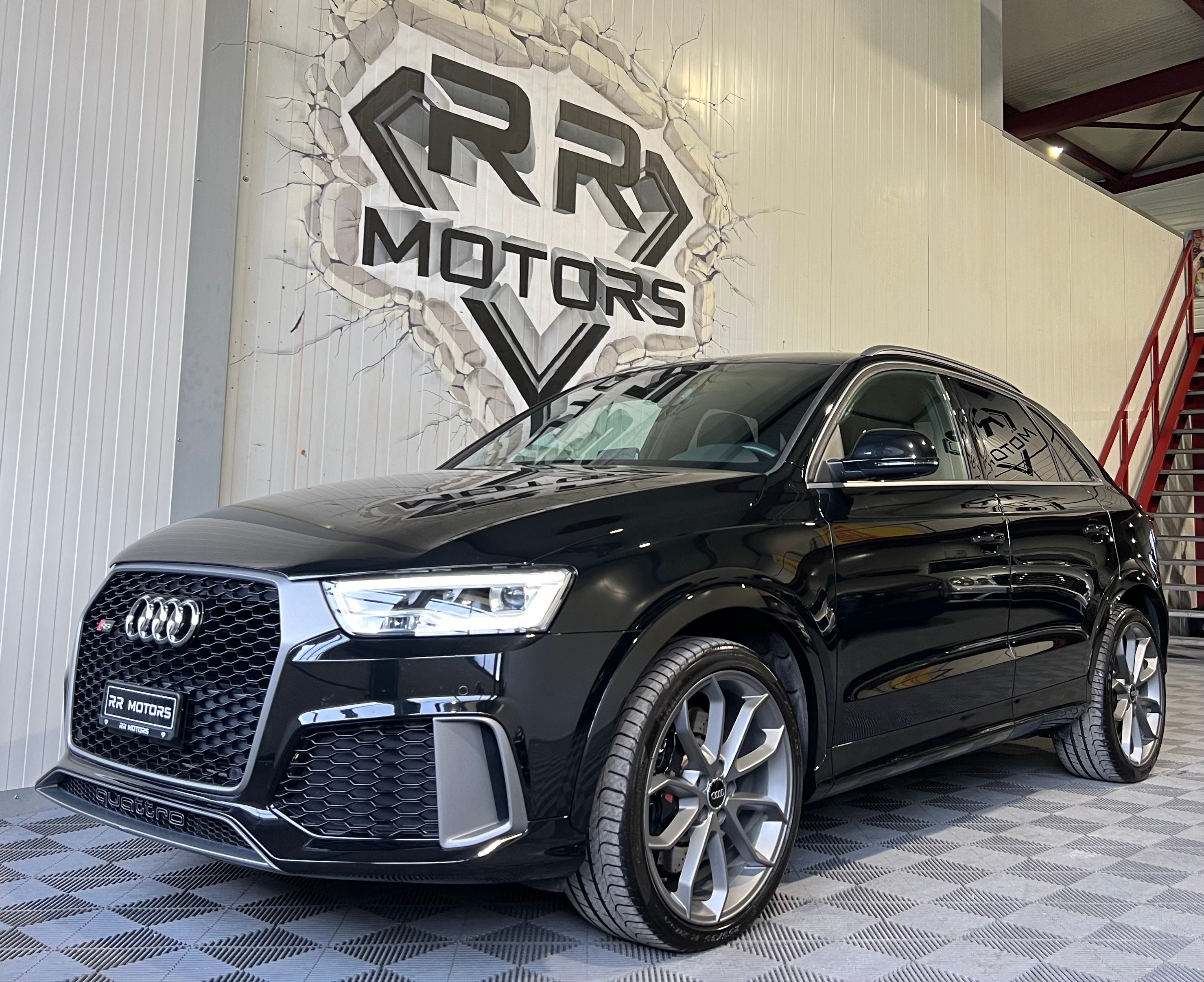 AUDI RS Q3 2.5 TFSI performance quattro S-tronic