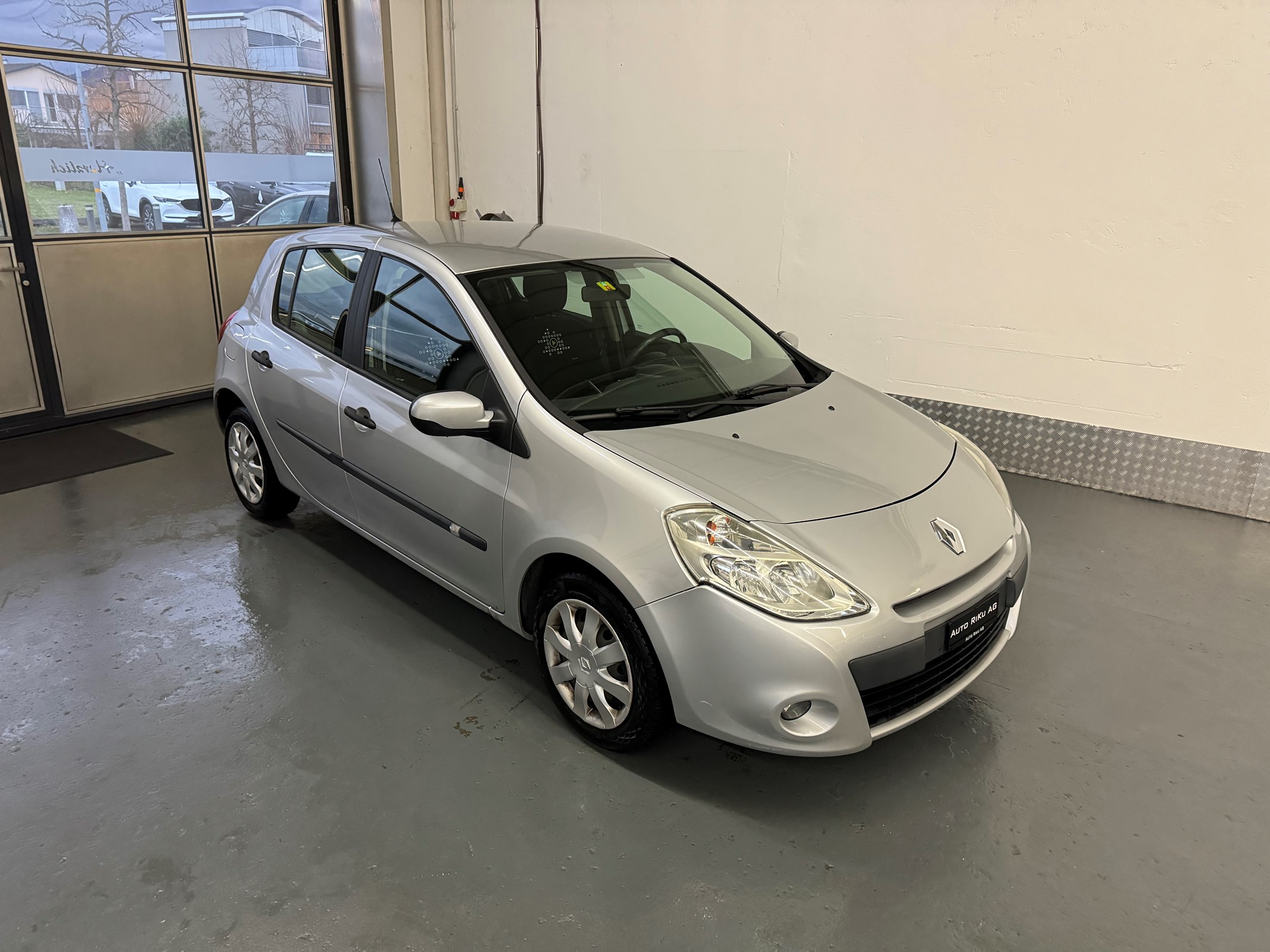 RENAULT Clio 1.2 16V Expression