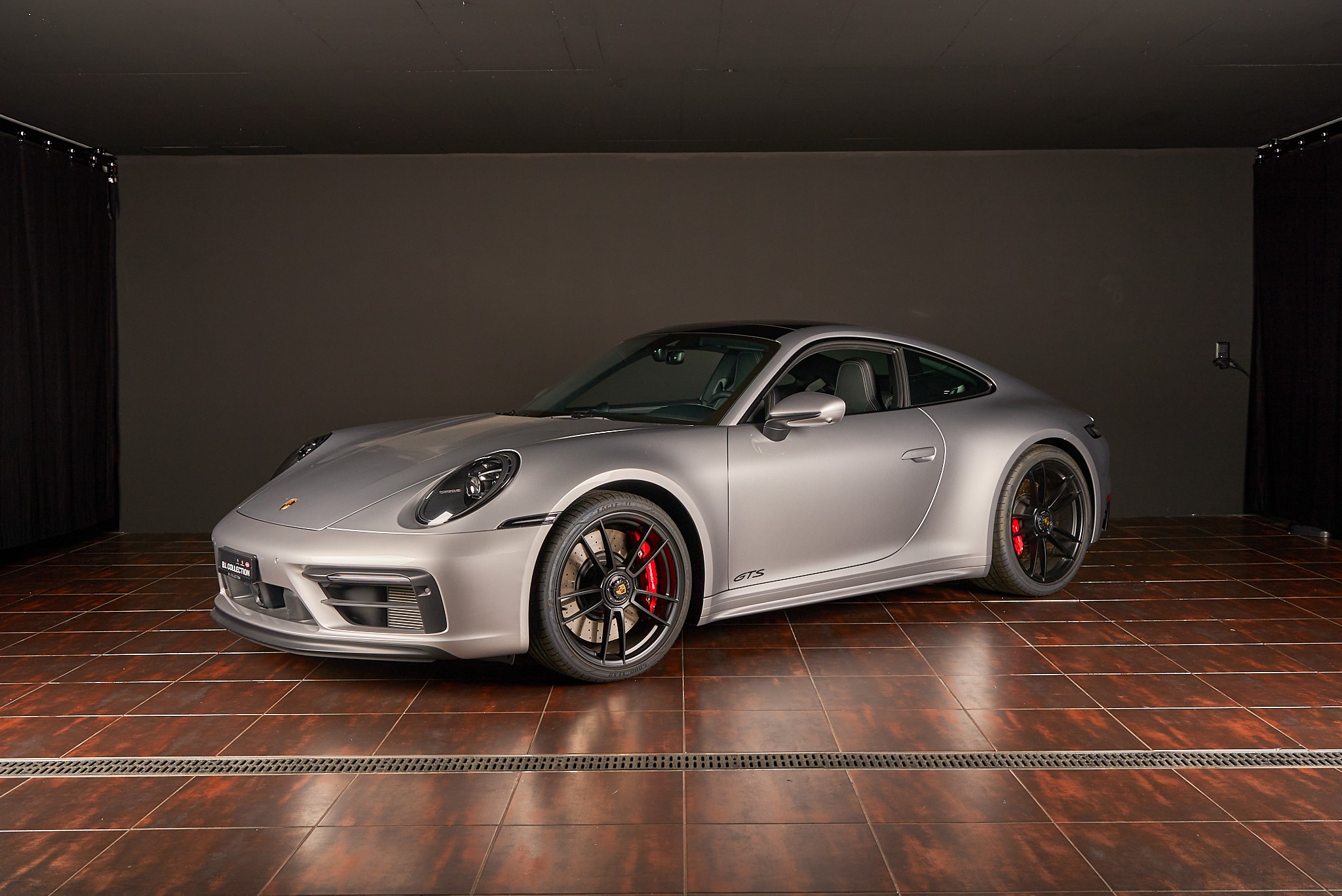 PORSCHE 911 Carrera 4 GTS PDK