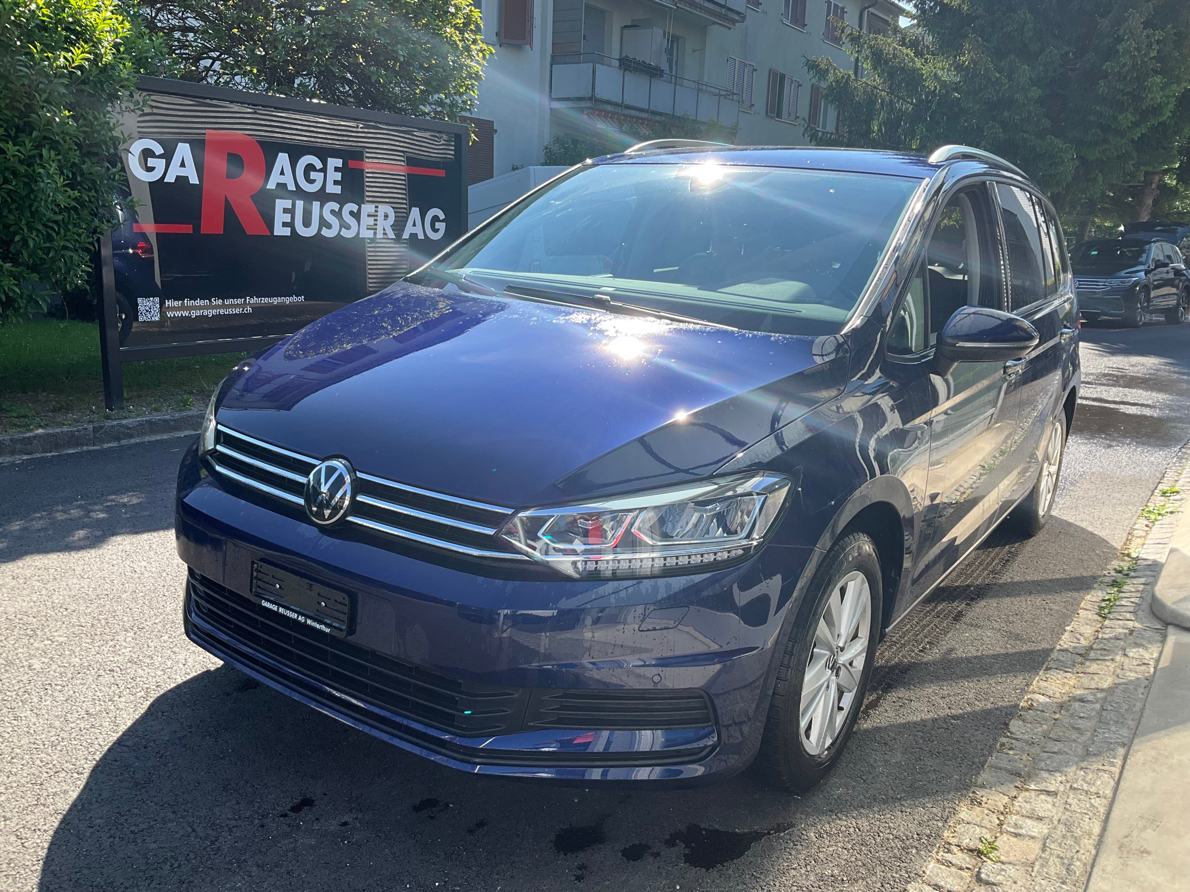 VW TOURAN 1.5 TSI Comfortline DSG *** Anhängerkupplung und VIELES mehr ***