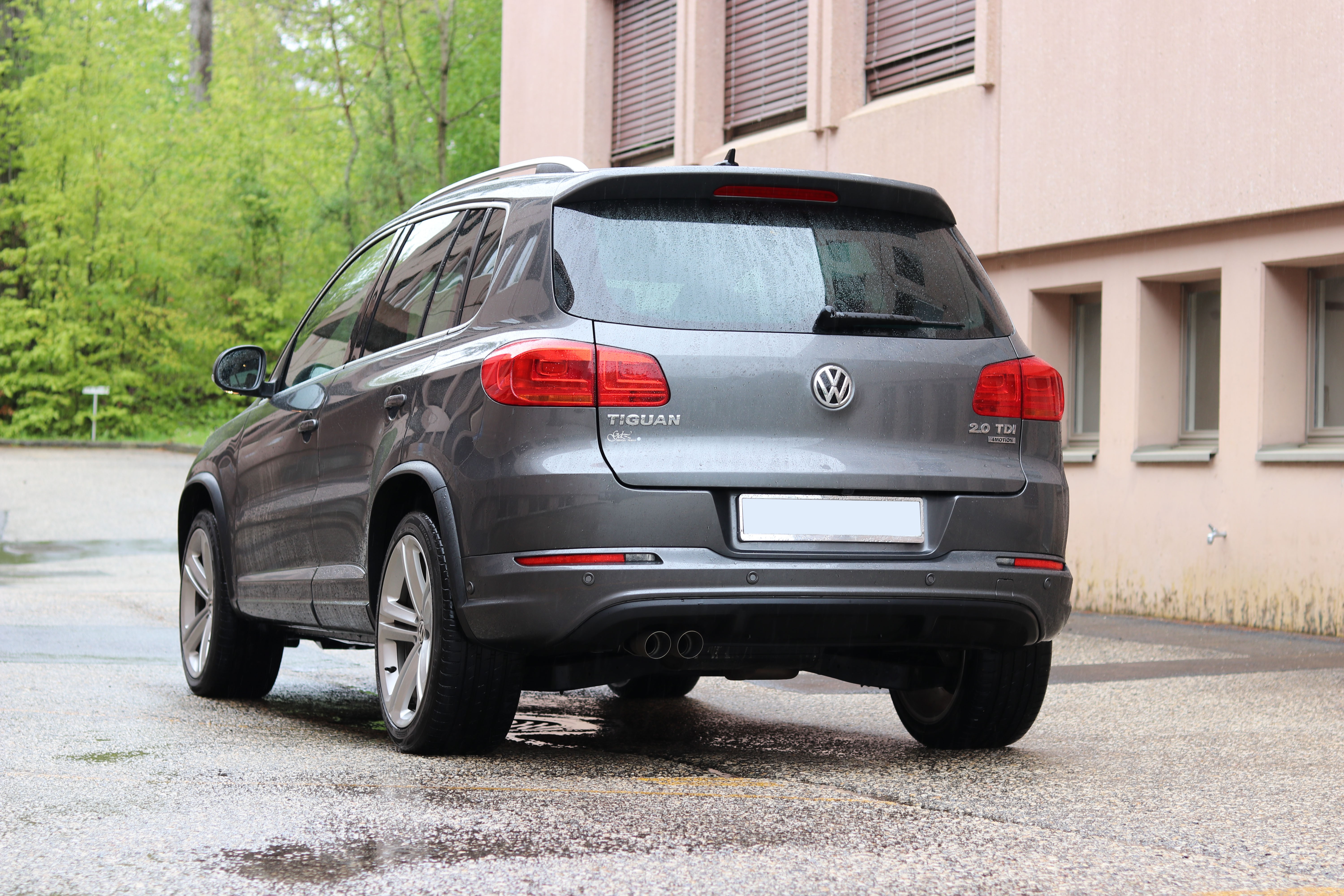 VW Tiguan 2.0 TDI BlueMotion Sport&Style 4Motion DSG R-LINE