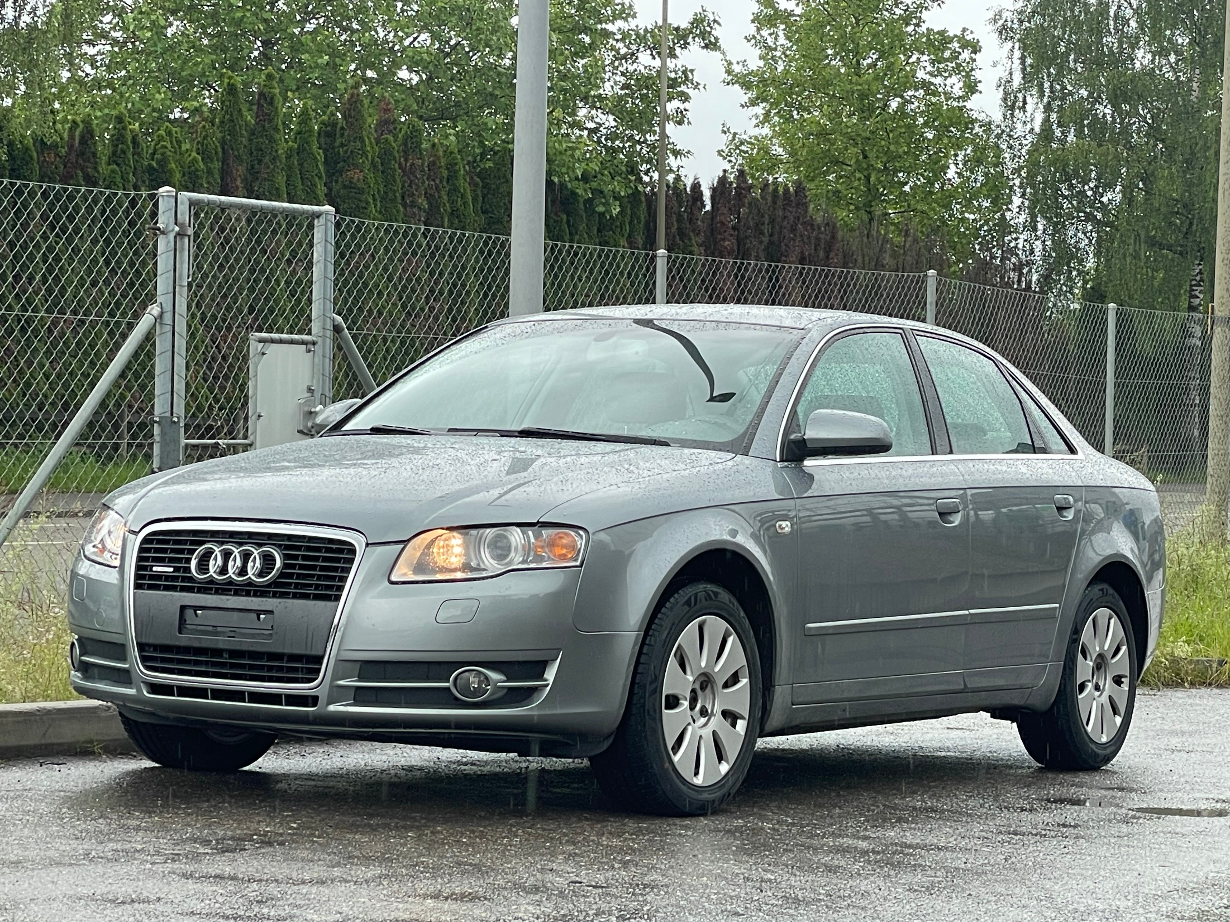 AUDI A4 3.2 FSI quattro