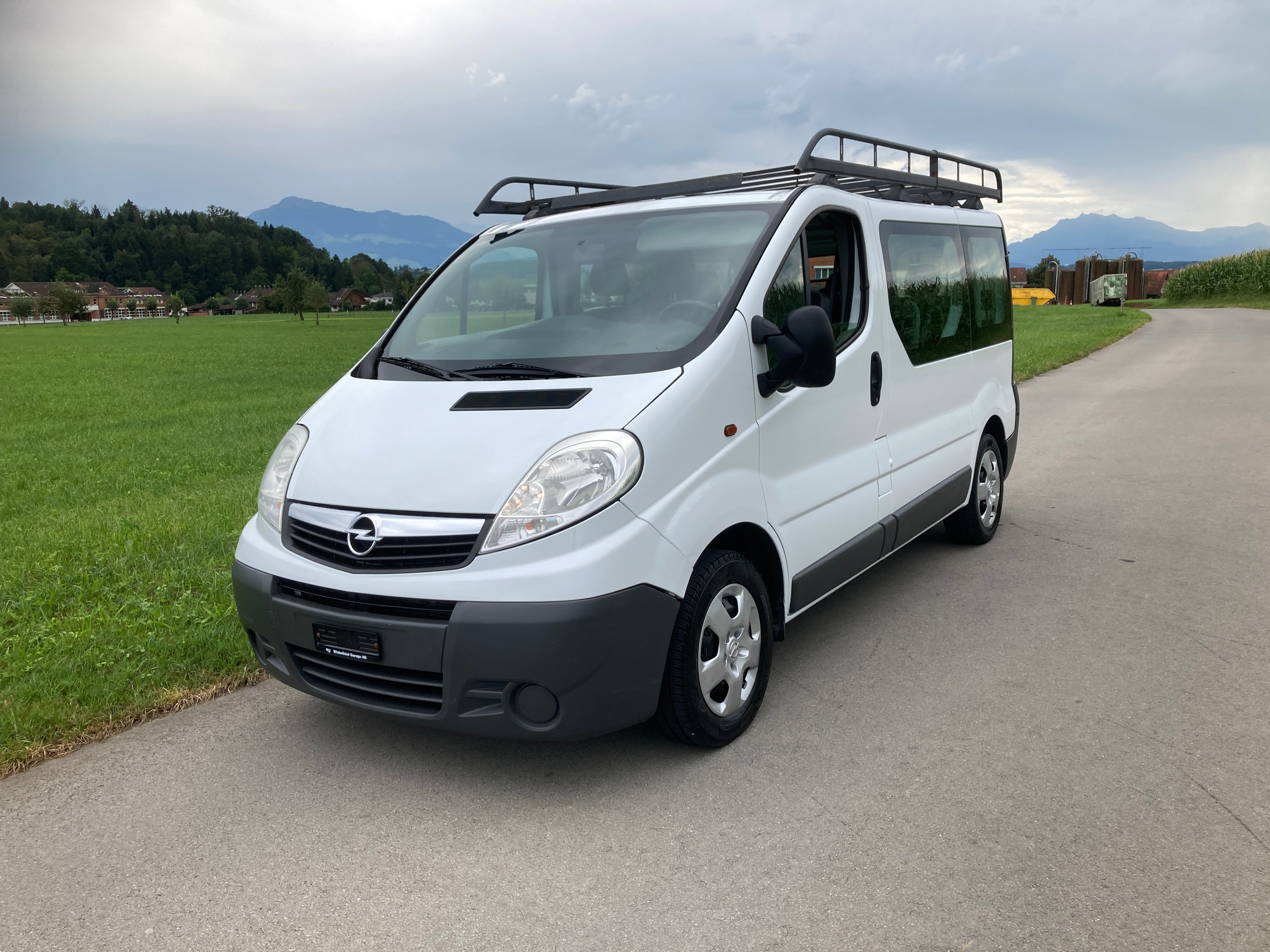 OPEL Vivaro Life 2.0CDTI 2.7t L1H1 9 Sitzer