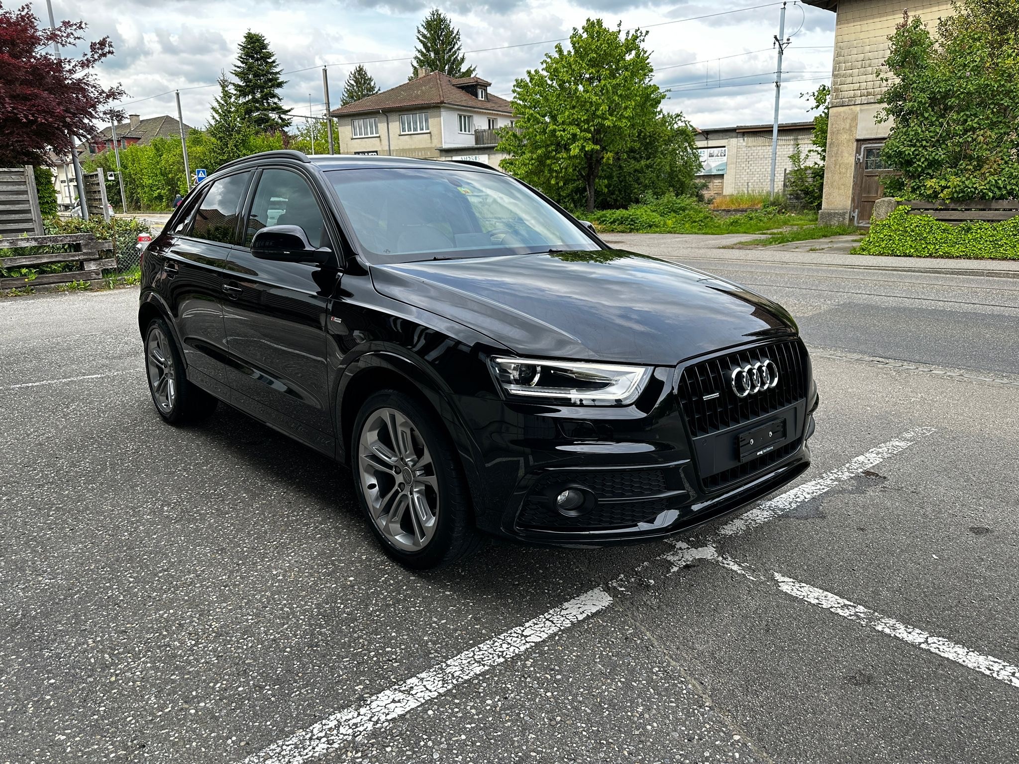 AUDI Q3 2.0 TFSI quattro S-tronic S Sline