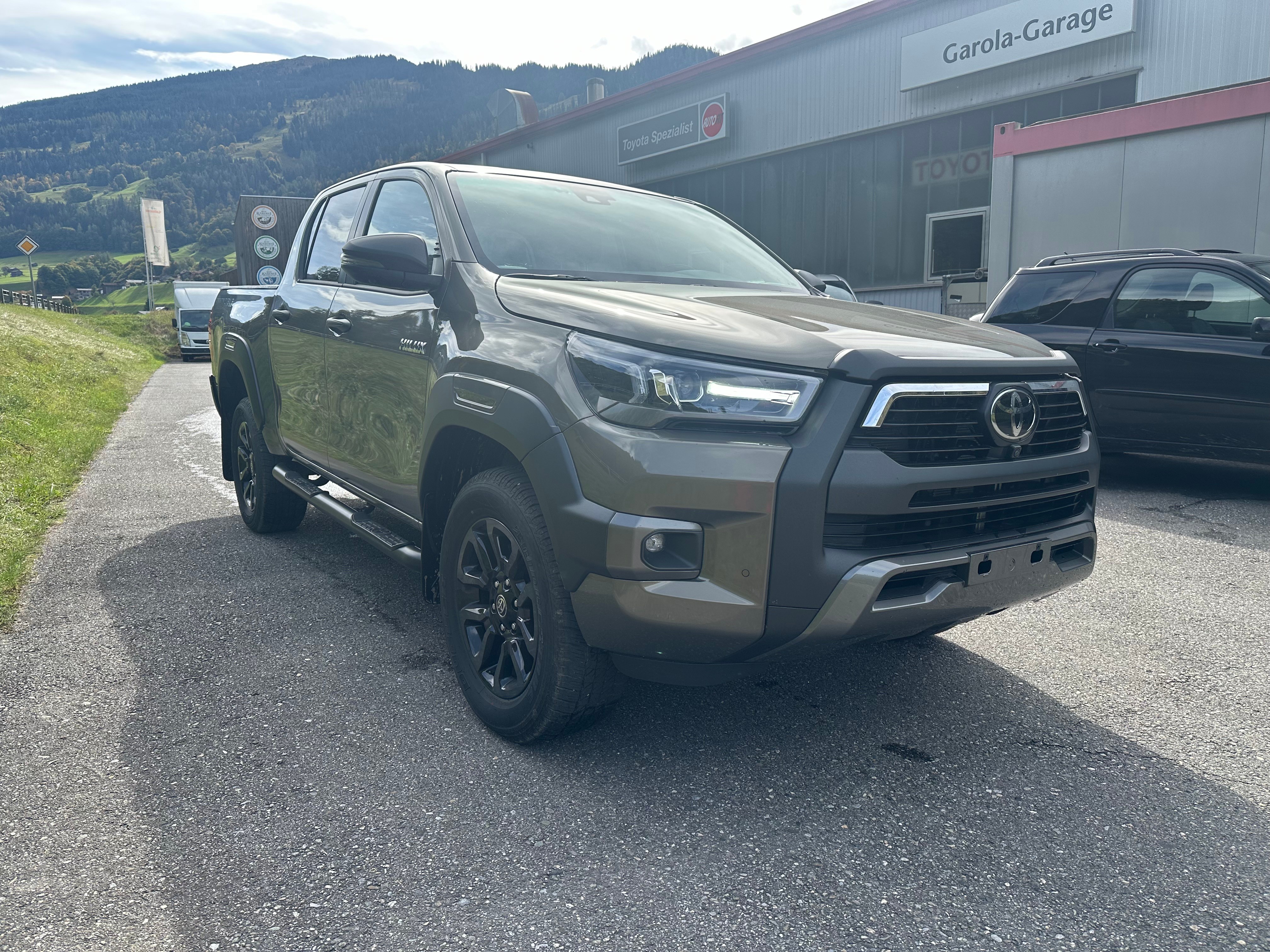 TOYOTA Hilux 2.8D-4D Invincible Double Cab 4x4 A