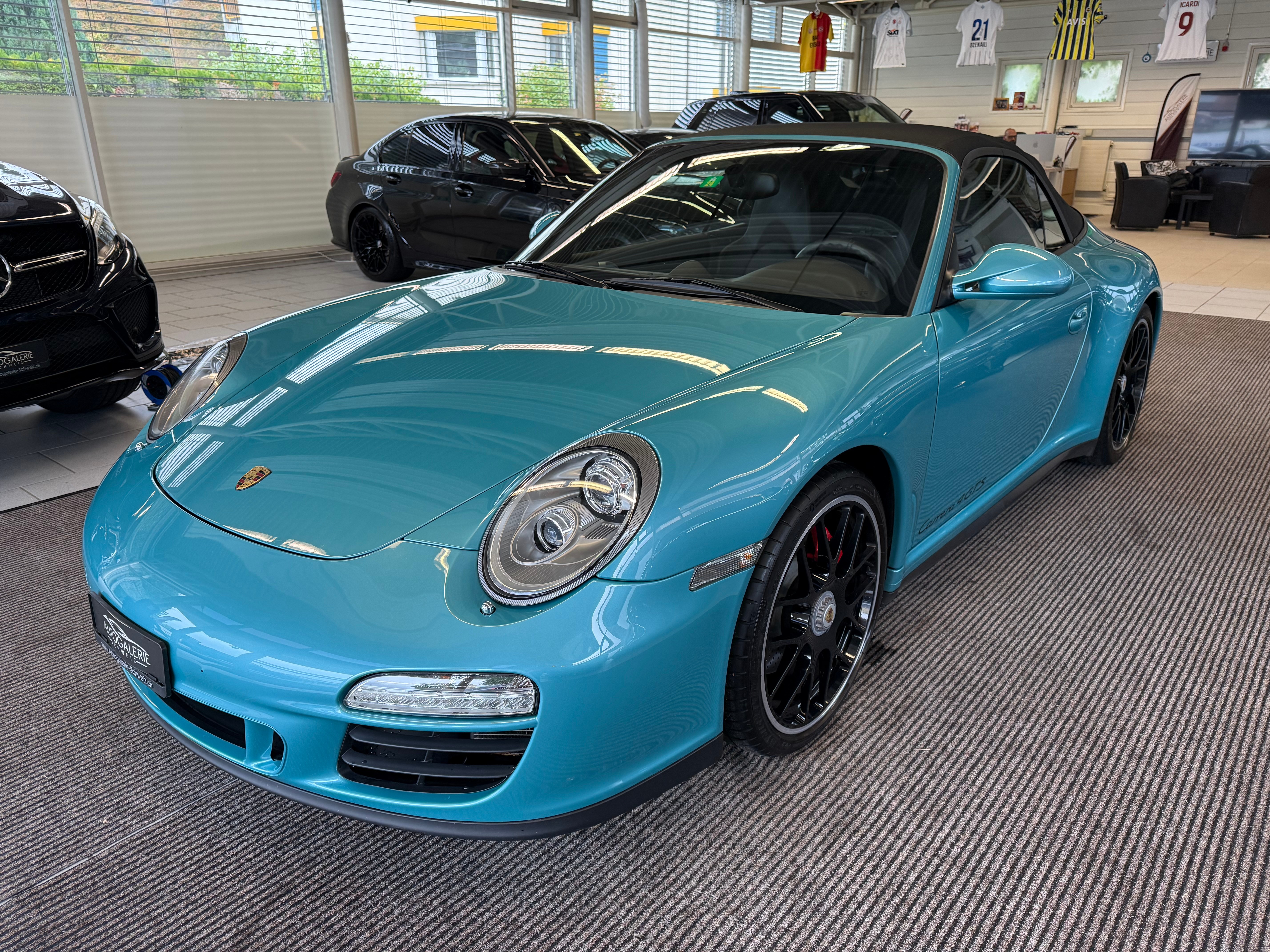 PORSCHE 911 Cabrio Carrera 4 GTS PDK | Ipanemablau | Leder Cocoa | TOP ZUSTAND | Frisch ab Porsche Service | Navi |