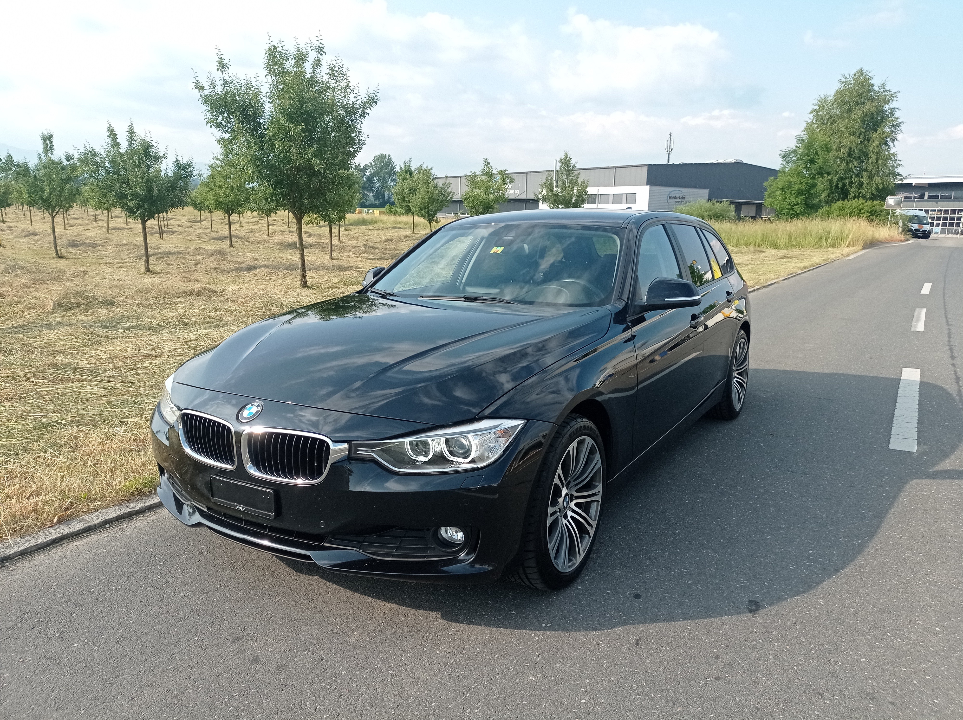 BMW 320d xDrive Touring Sport Line Steptronic