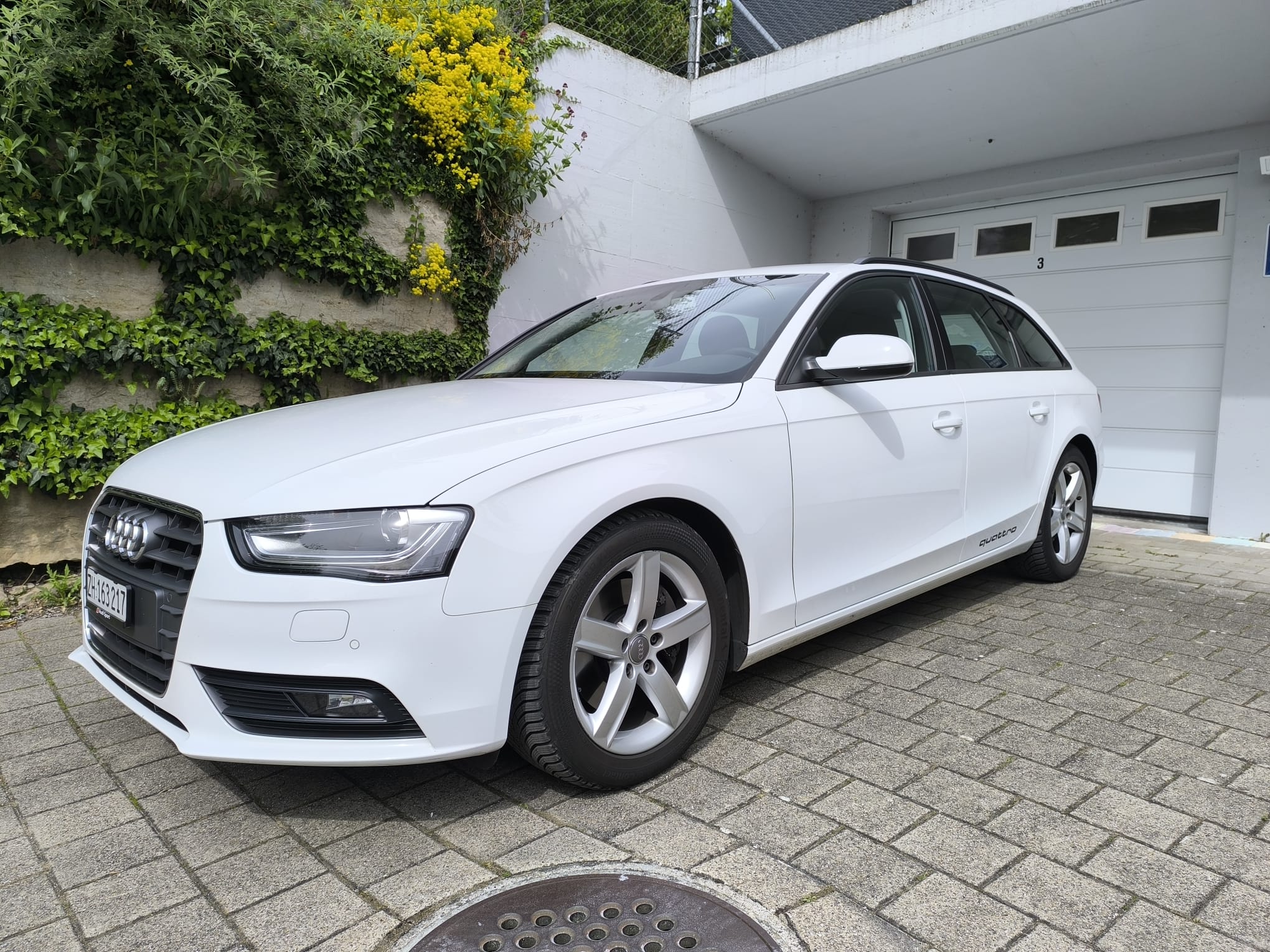 AUDI A4 Avant 2.0 TFSI quattro s-tronic