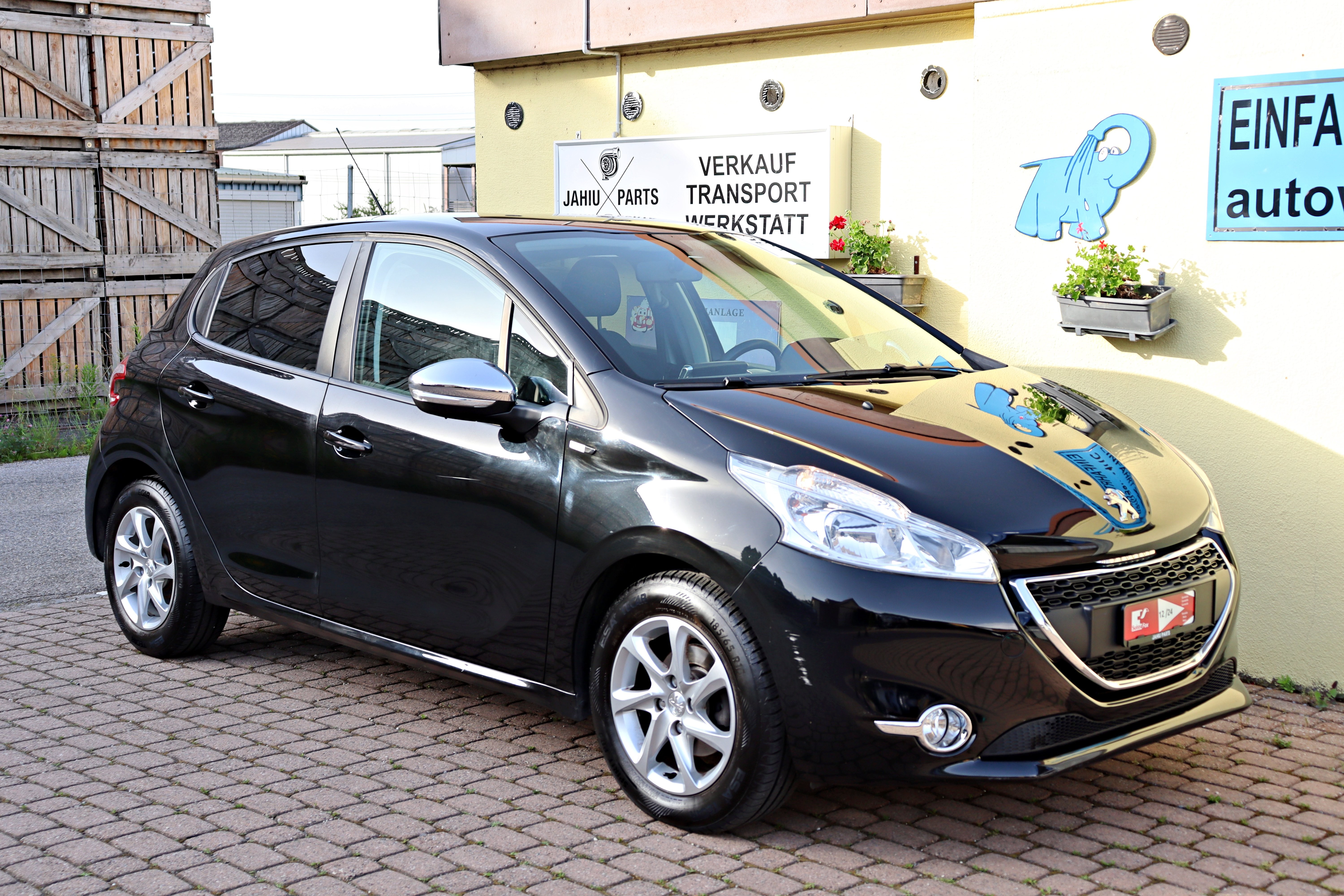 PEUGEOT 208 1.2 VTI Style