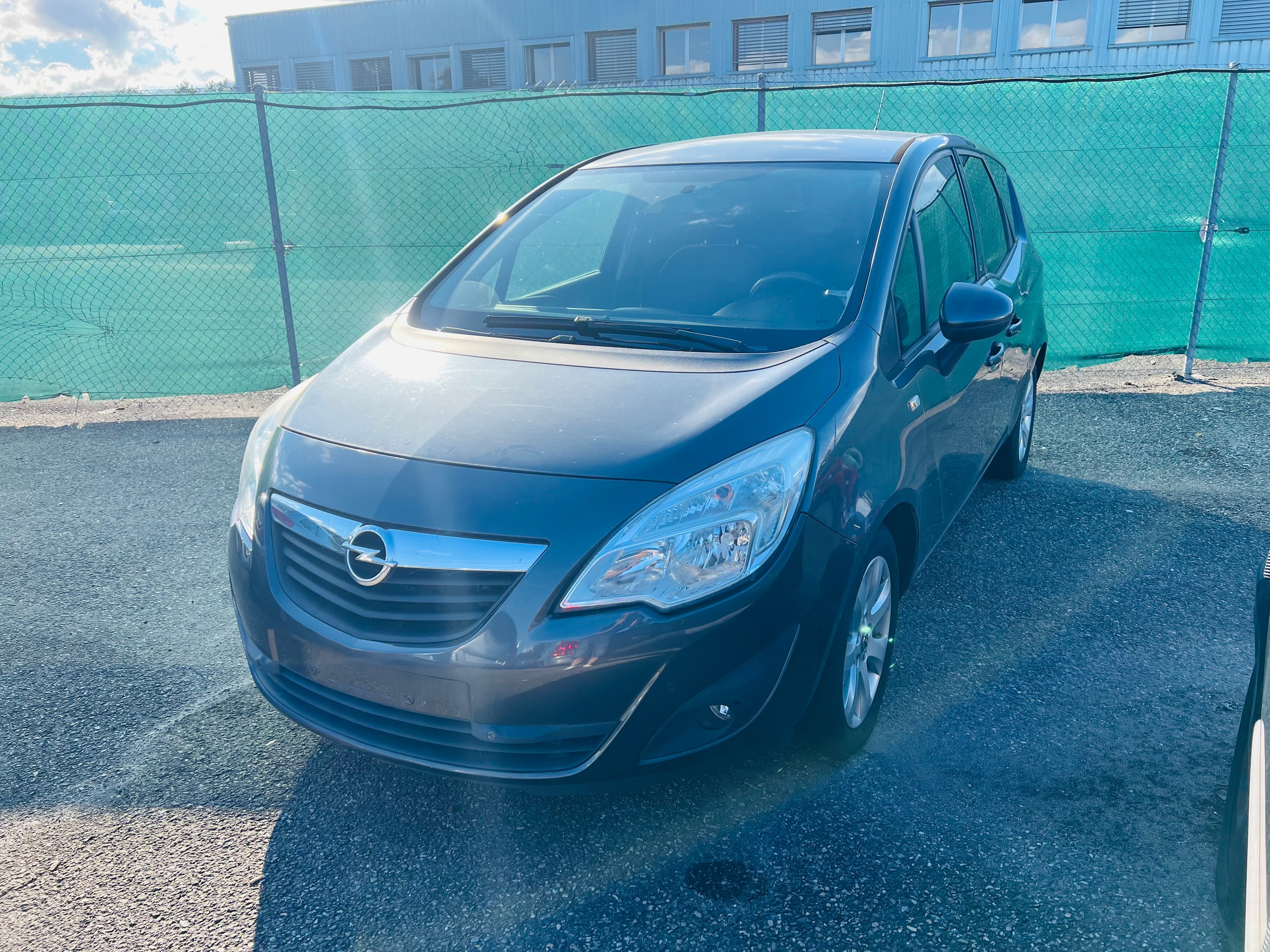 OPEL Meriva 1.4 Turbo Enjoy