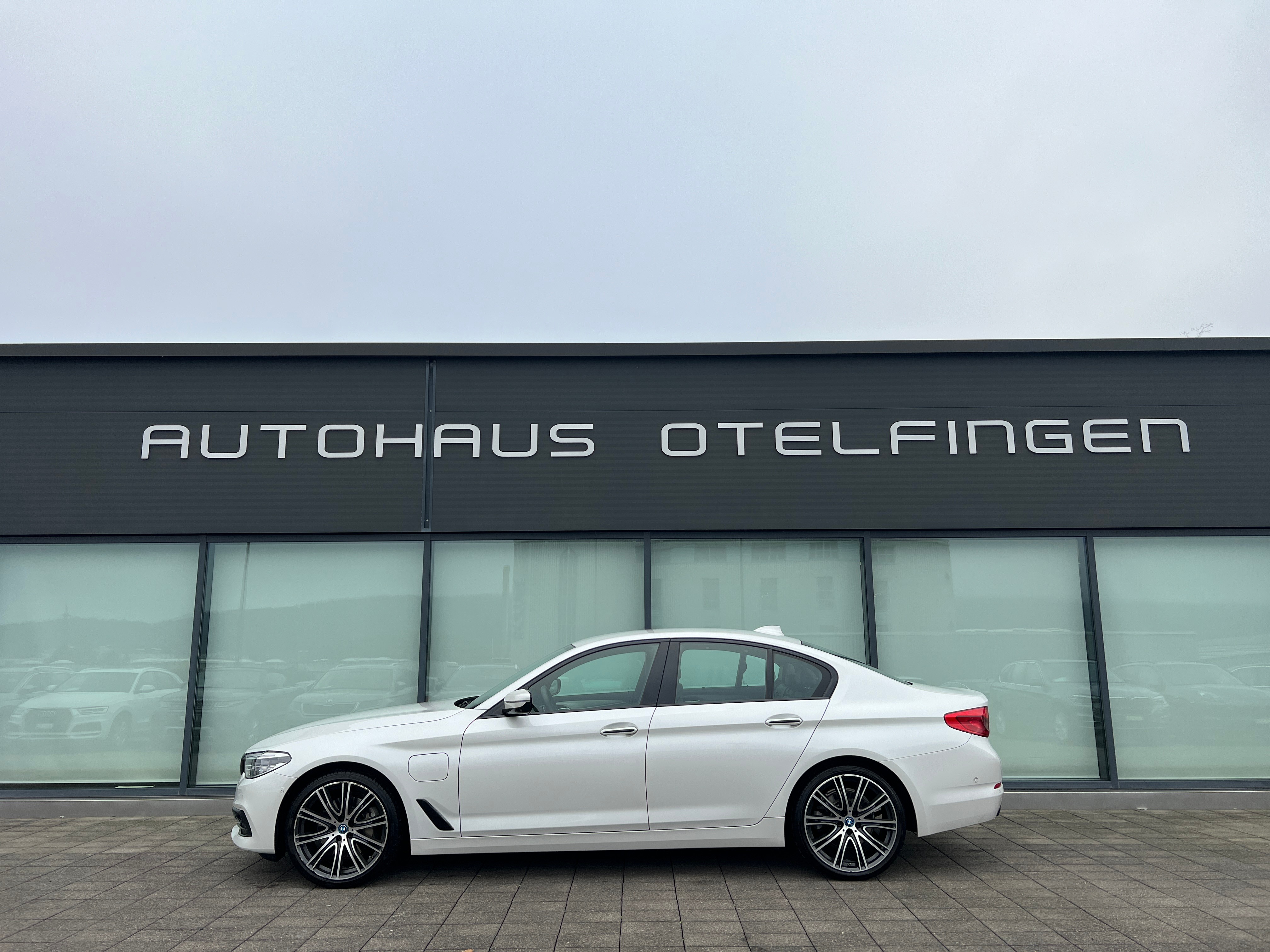 BMW 530e iPerformance Steptronic