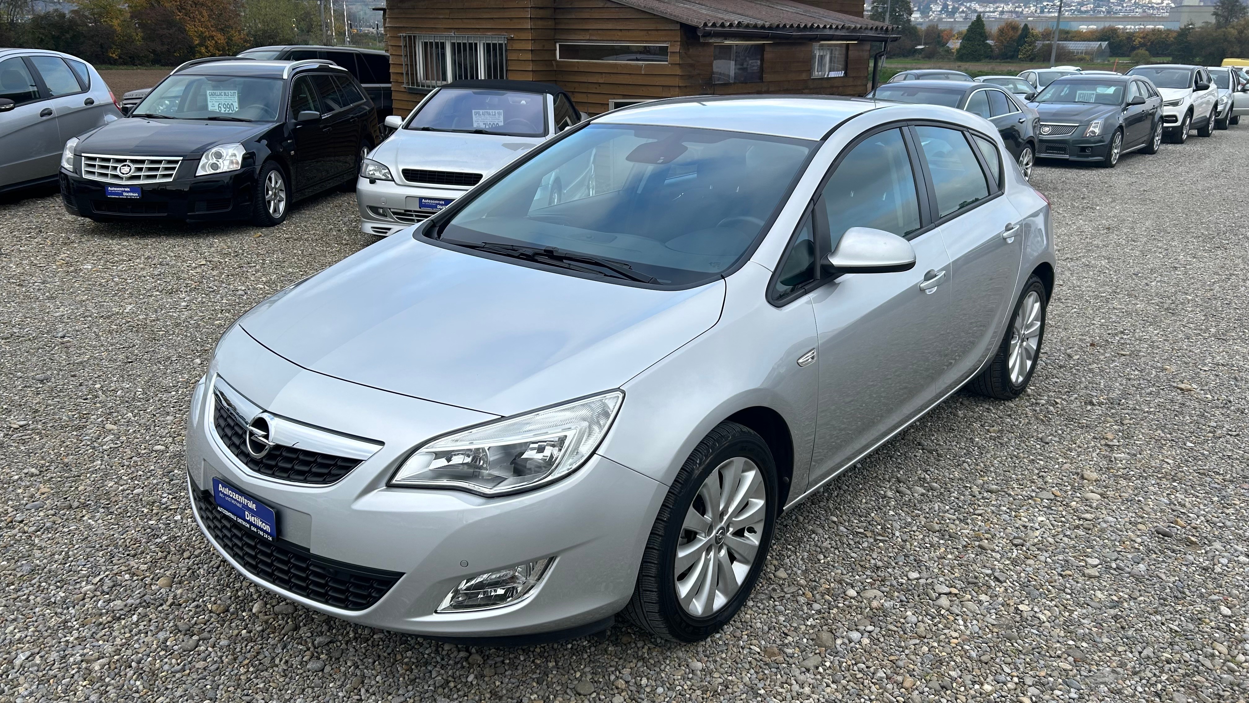 OPEL Astra 1.6i 16V Enjoy