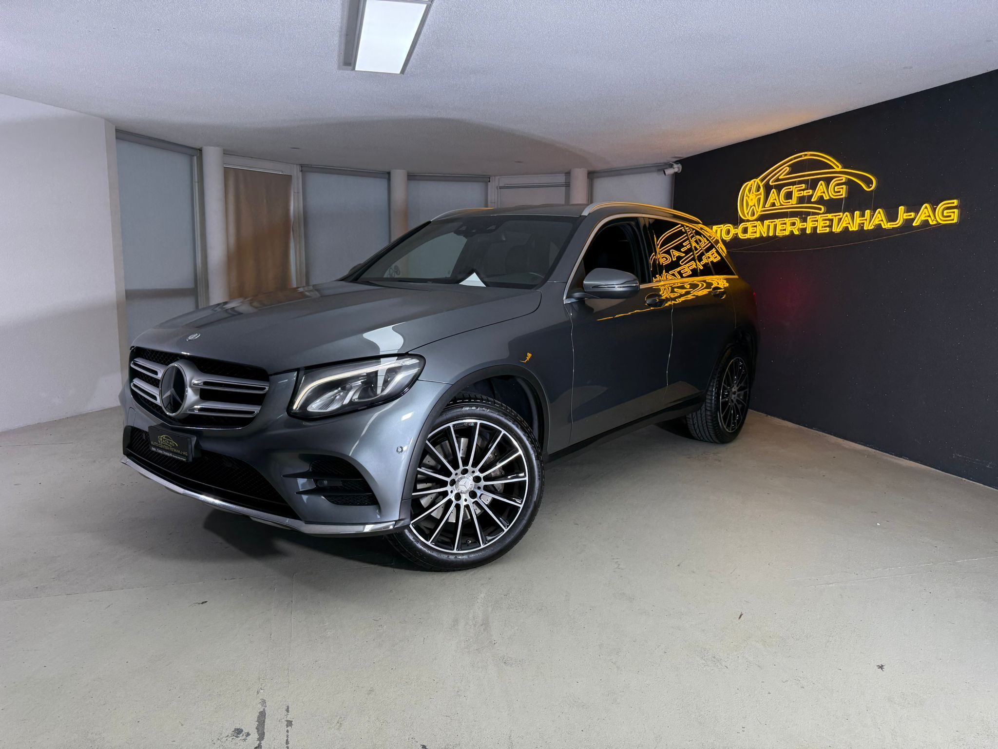 MERCEDES-BENZ GLC 250 AMG Line 4Matic 9G-Tronic