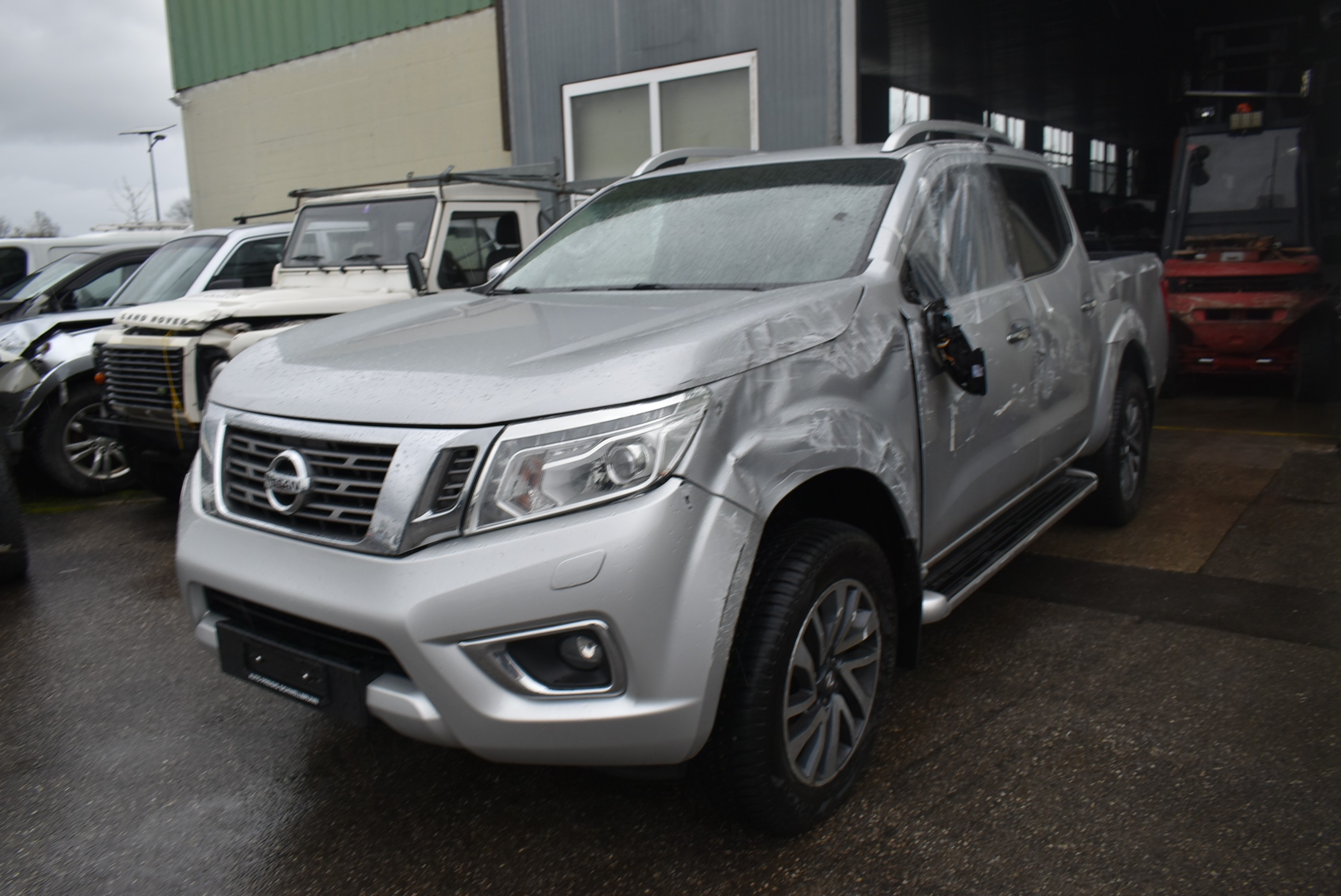 NISSAN Navara Double Cab N-Connecta 2.3 dCi 4WD Automatic