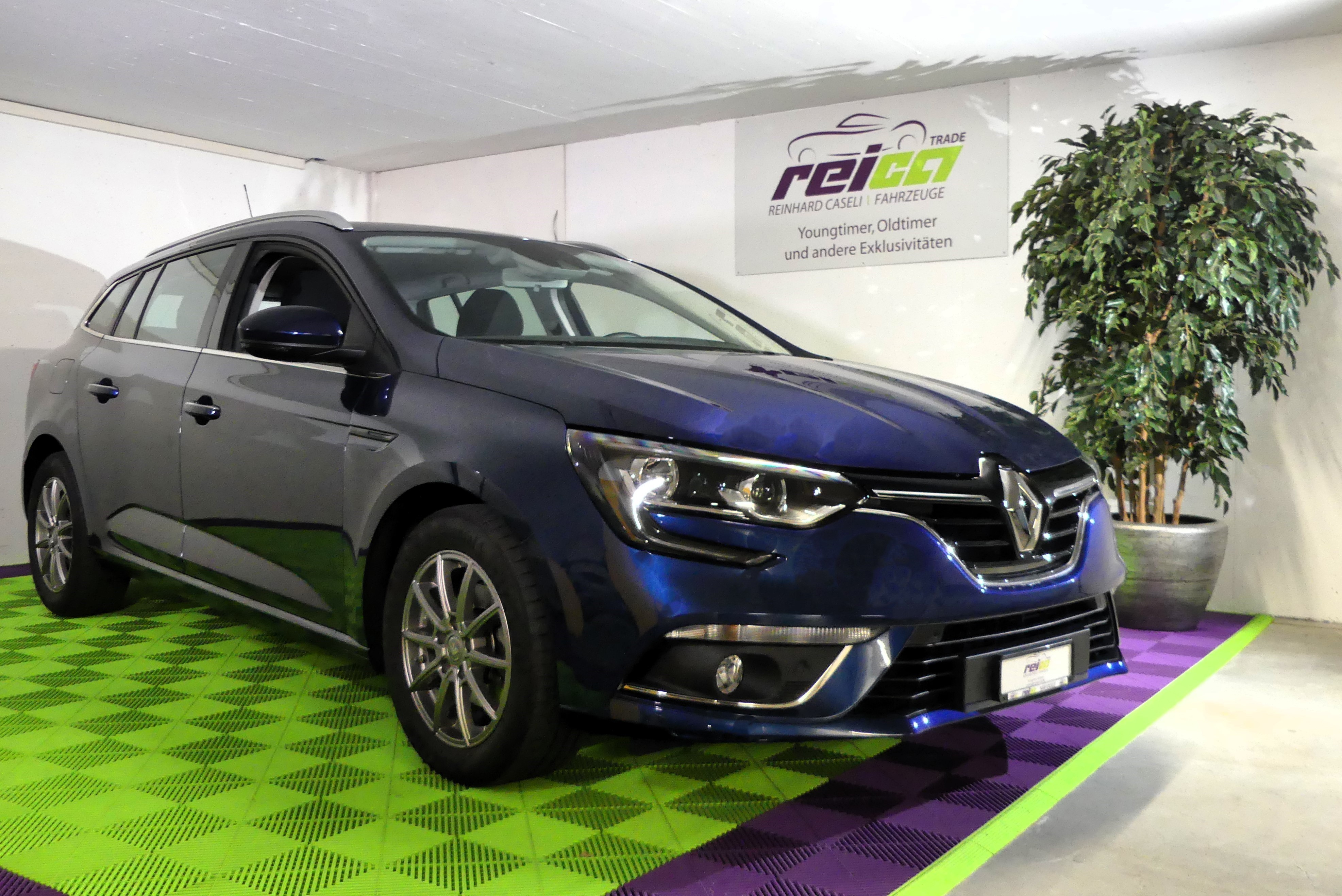 RENAULT Mégane Grandtour 1.2 16V Turbo Business Line