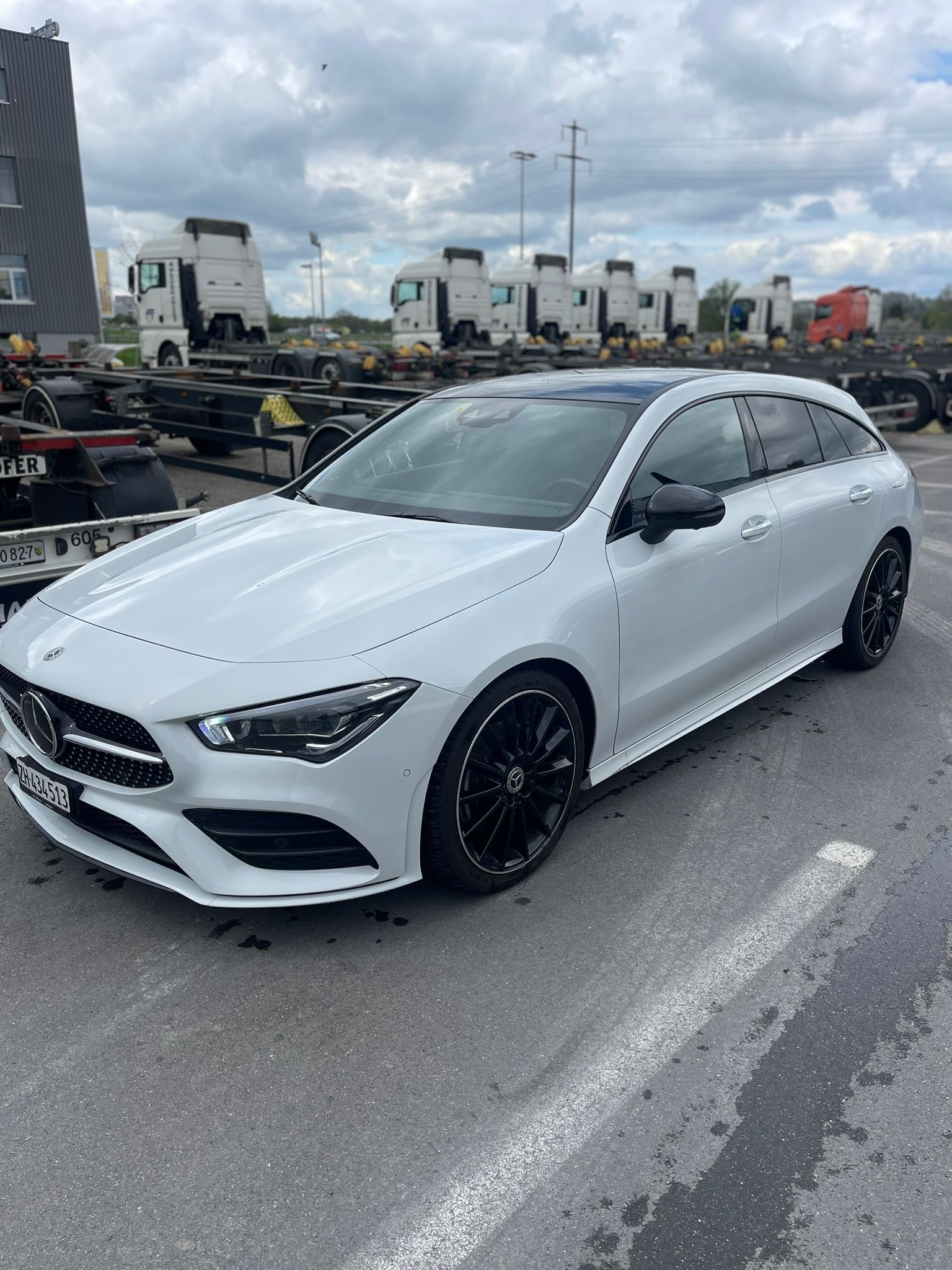 MERCEDES-BENZ CLA Shooting Brake 200 AMG Line 7G-DCT