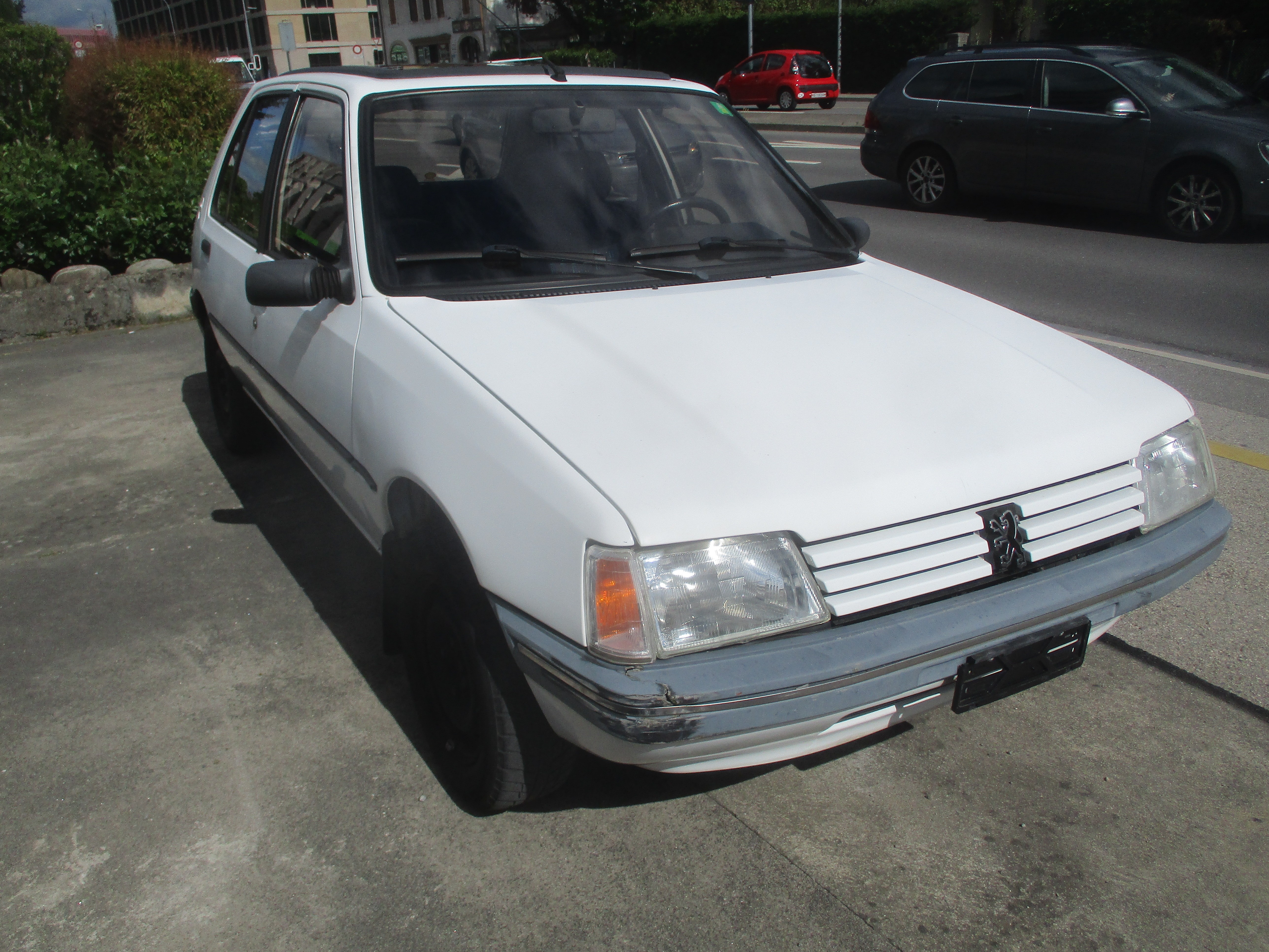 PEUGEOT 205 1.6 Automatic