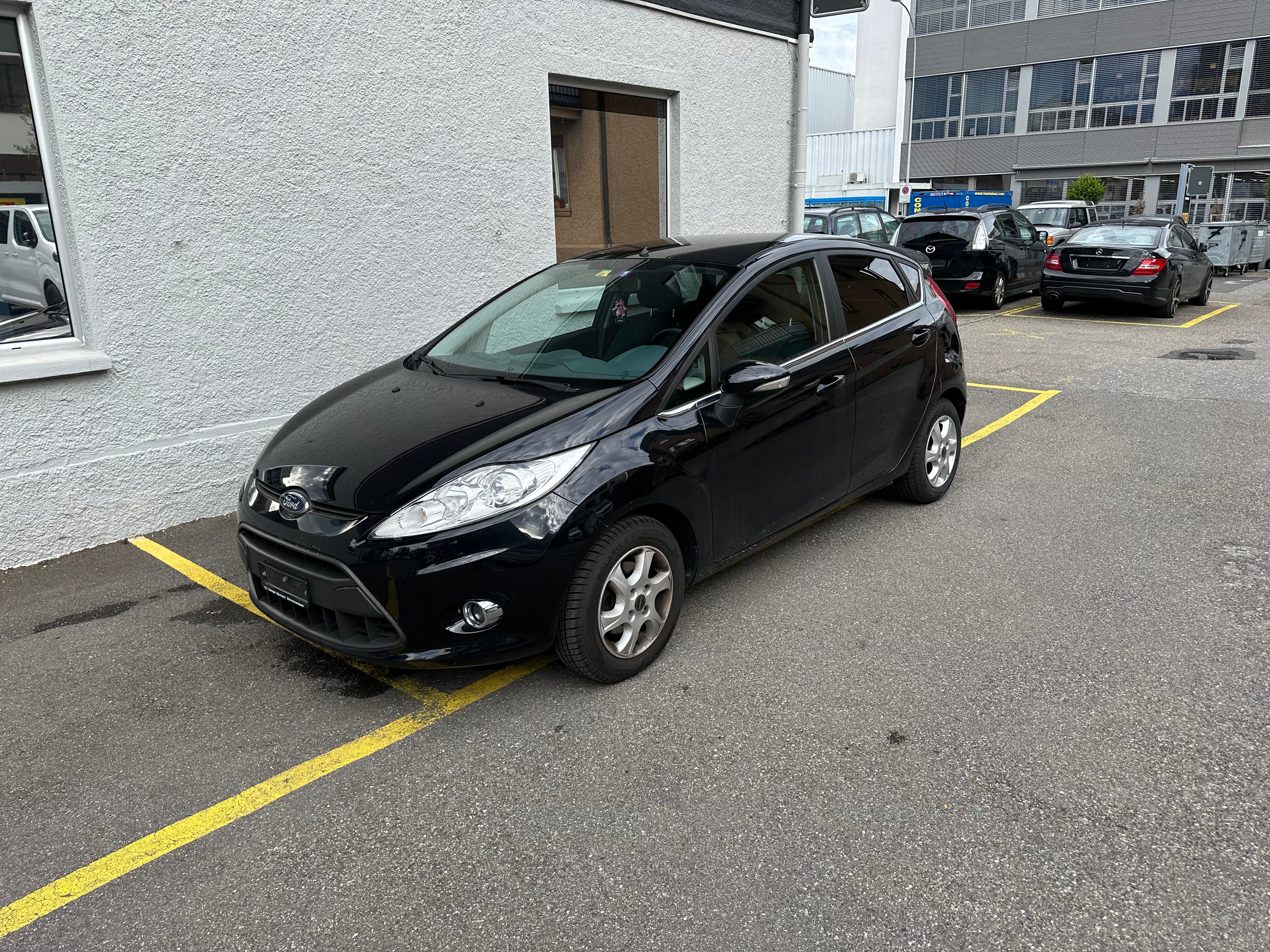 FORD Fiesta 1.4 16V Titanium