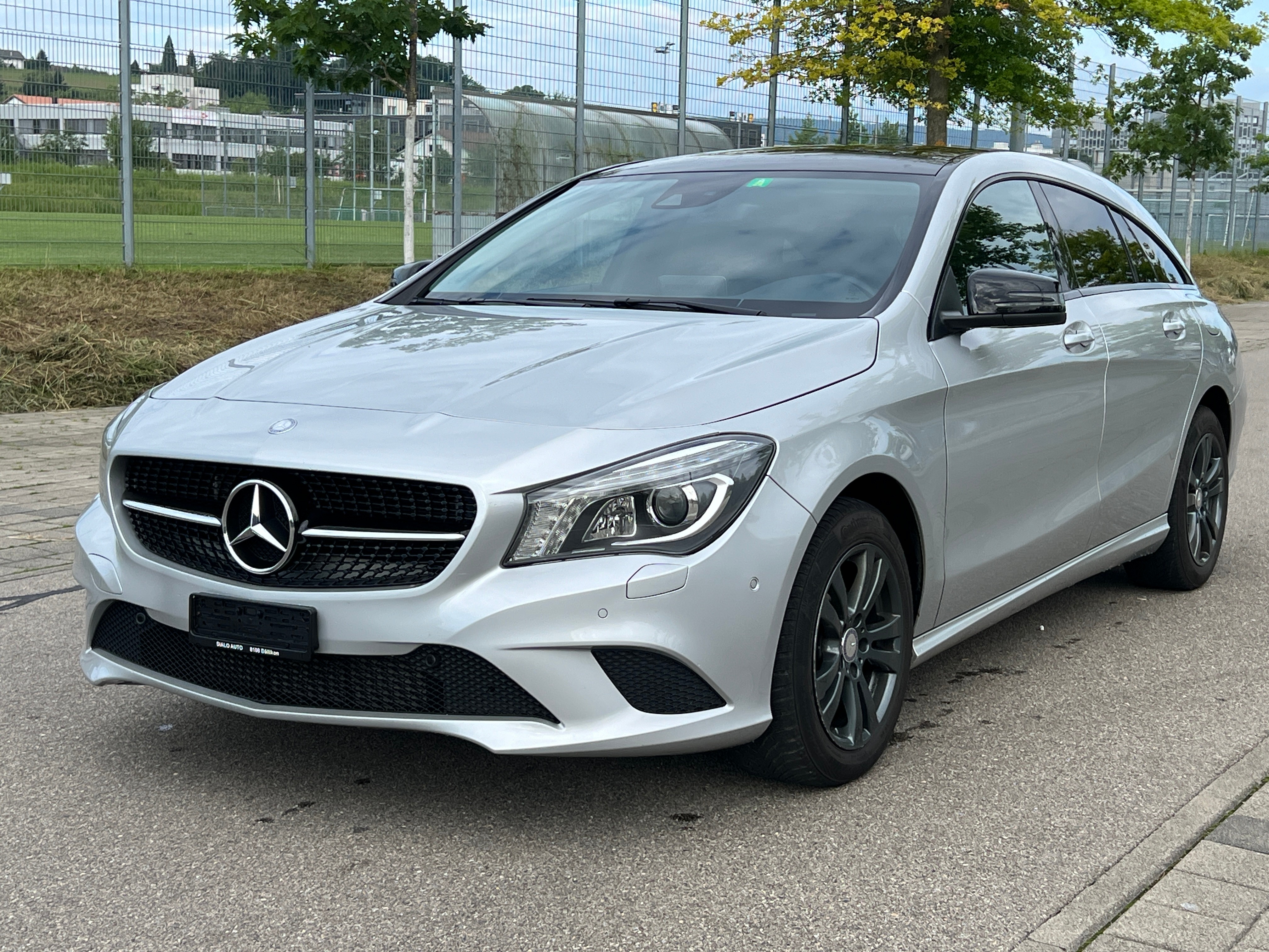 MERCEDES-BENZ CLA Shooting Br 200 d Swiss Star AMG Line 4M