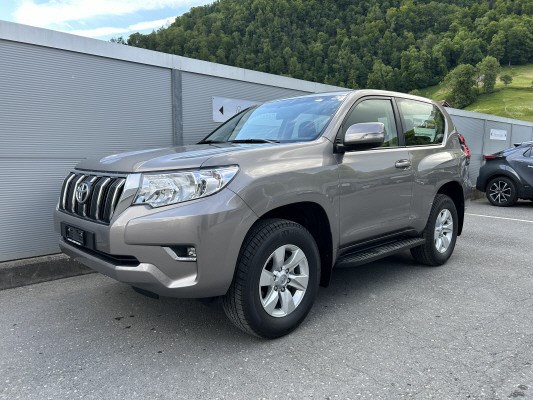 TOYOTA LandCruiser 2.8TD Comf. A