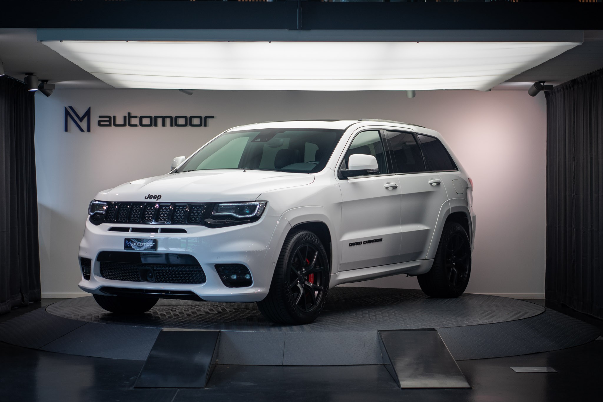 JEEP Grand Cherokee 6.4 V8 HEMI SRT8 Automatic