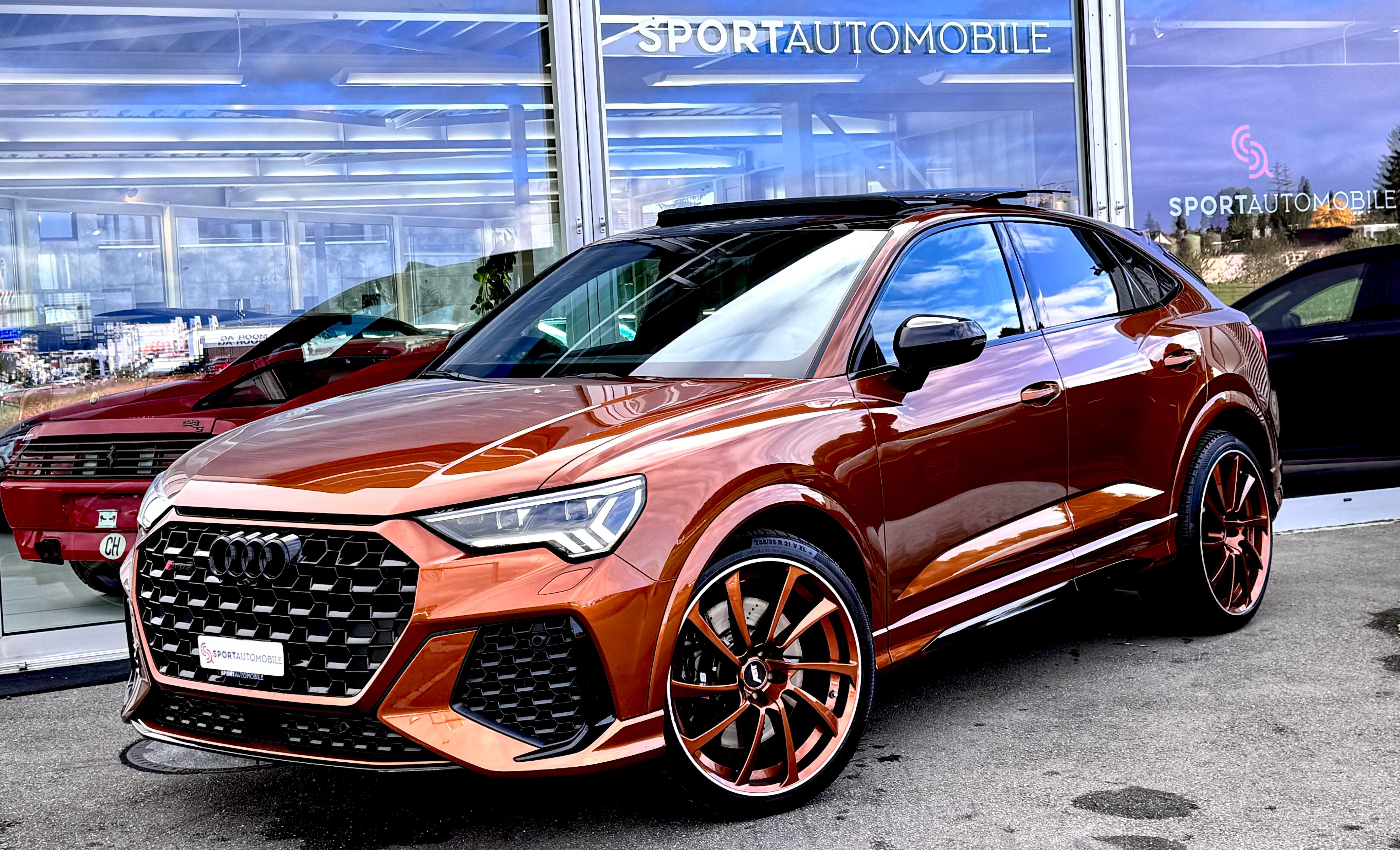 AUDI RS Q3 Sportback quattro S tronic *IPANEMABRAUN - ABT Räder - RS ABGASANLAGE - RS SPORTSITZE - B&O SOUNDSYSTEM*