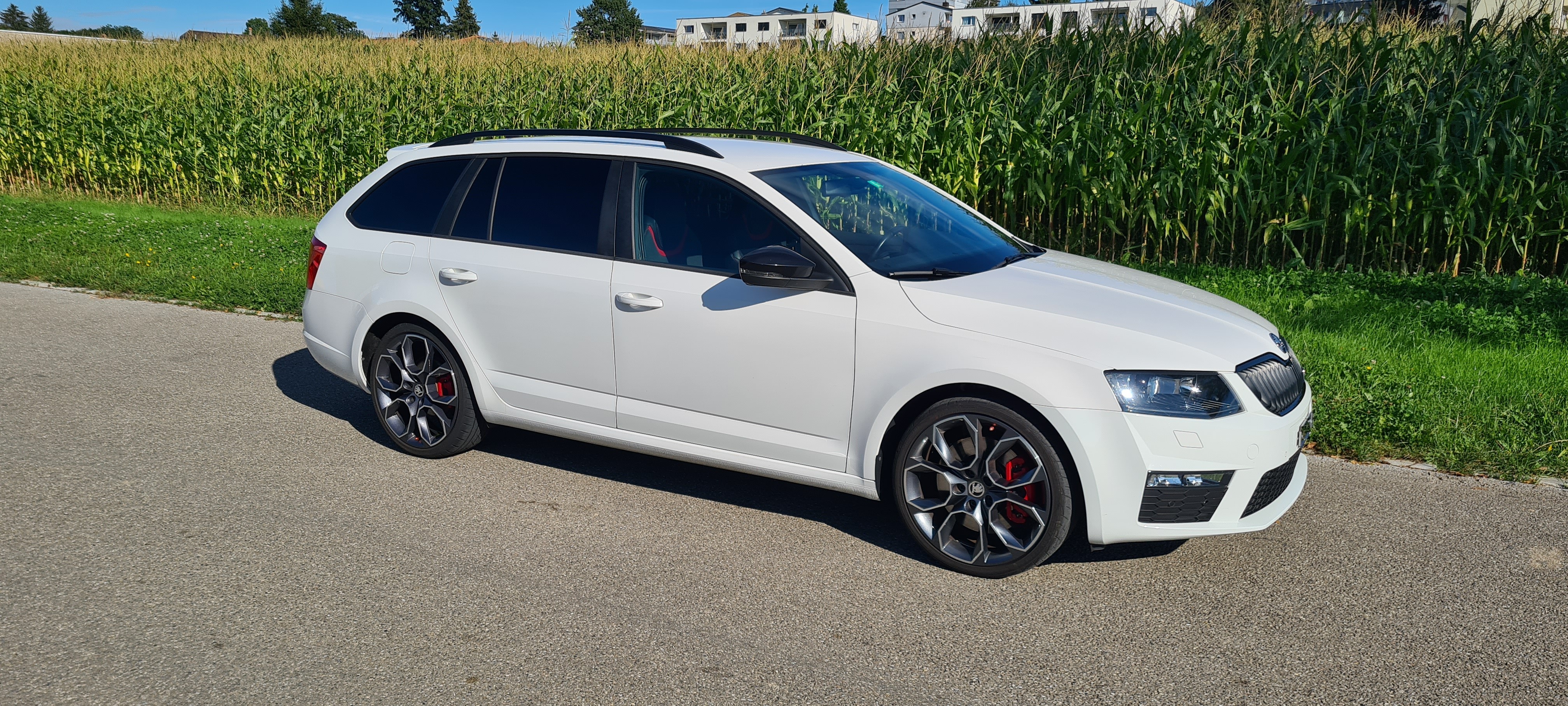 SKODA Octavia Combi 2.0 TSI RS