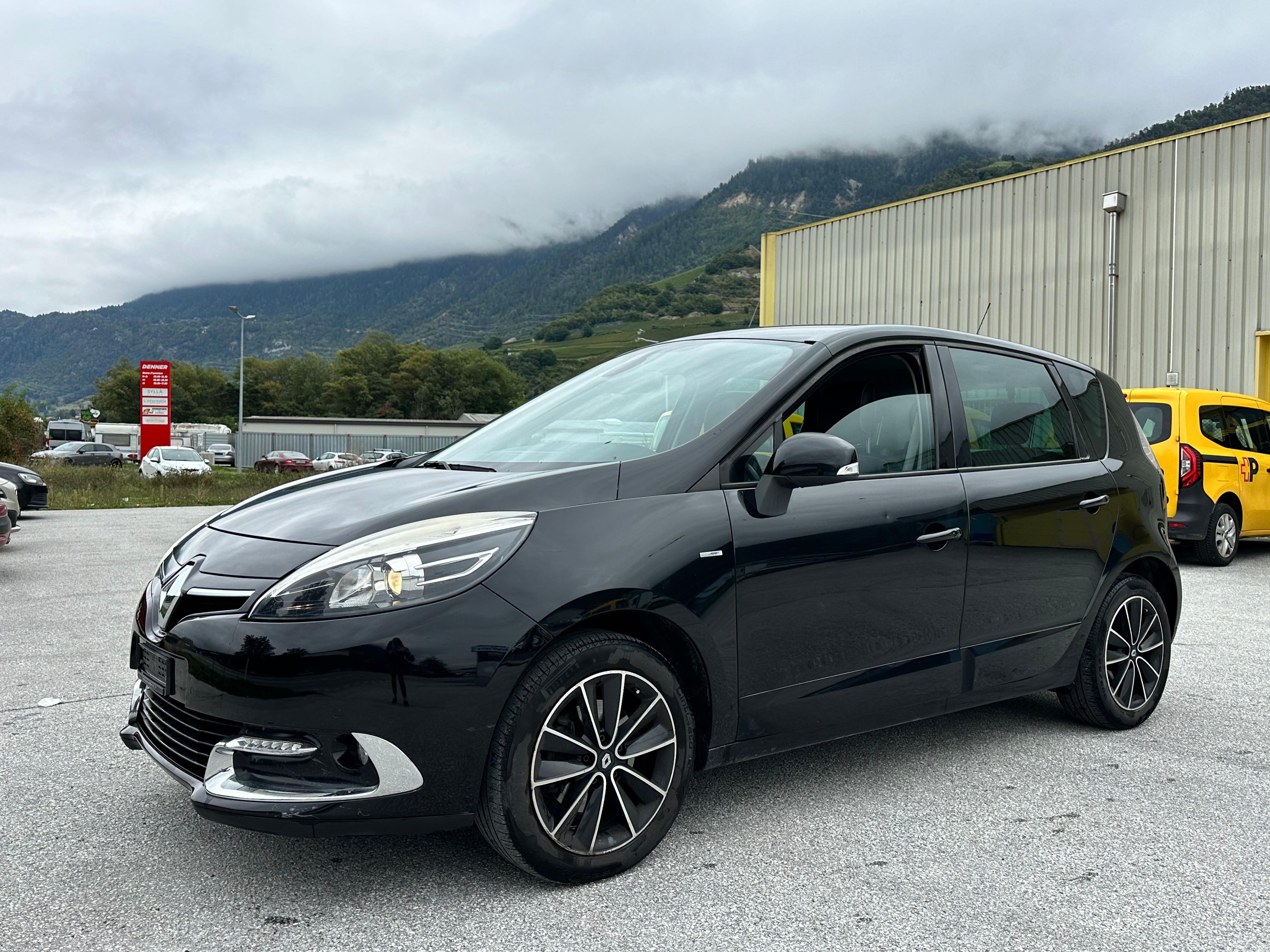 RENAULT Scénic 1.2 16V Turbo Swiss Edition