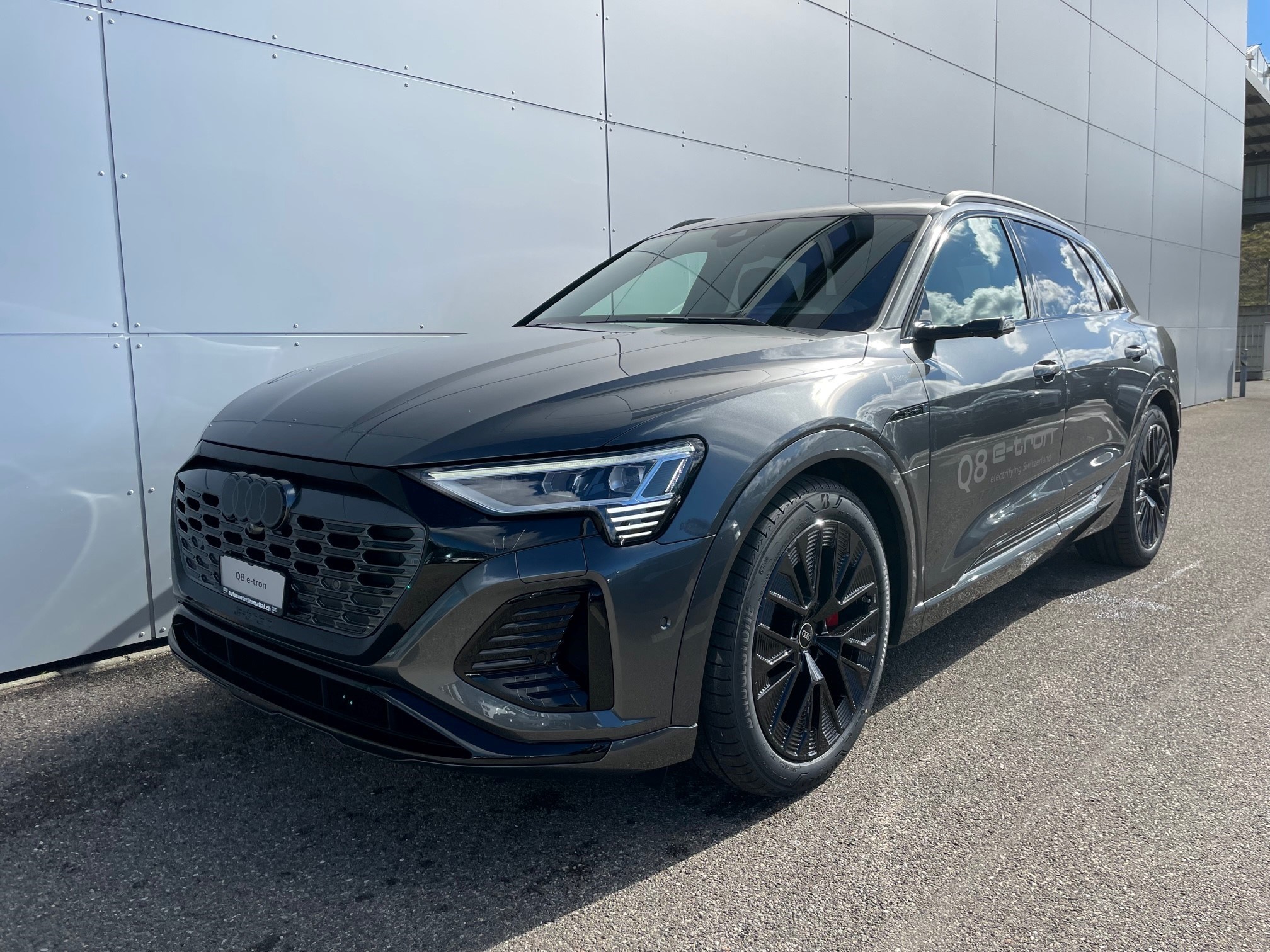 AUDI Q8 55 e-tron Black Edition quattro