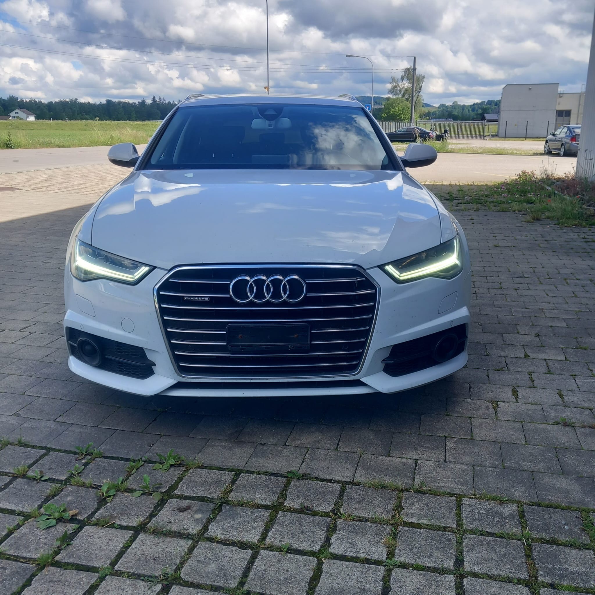 AUDI A6 Avant 3.0 TDI V6 quattro S-tronic 272 ps