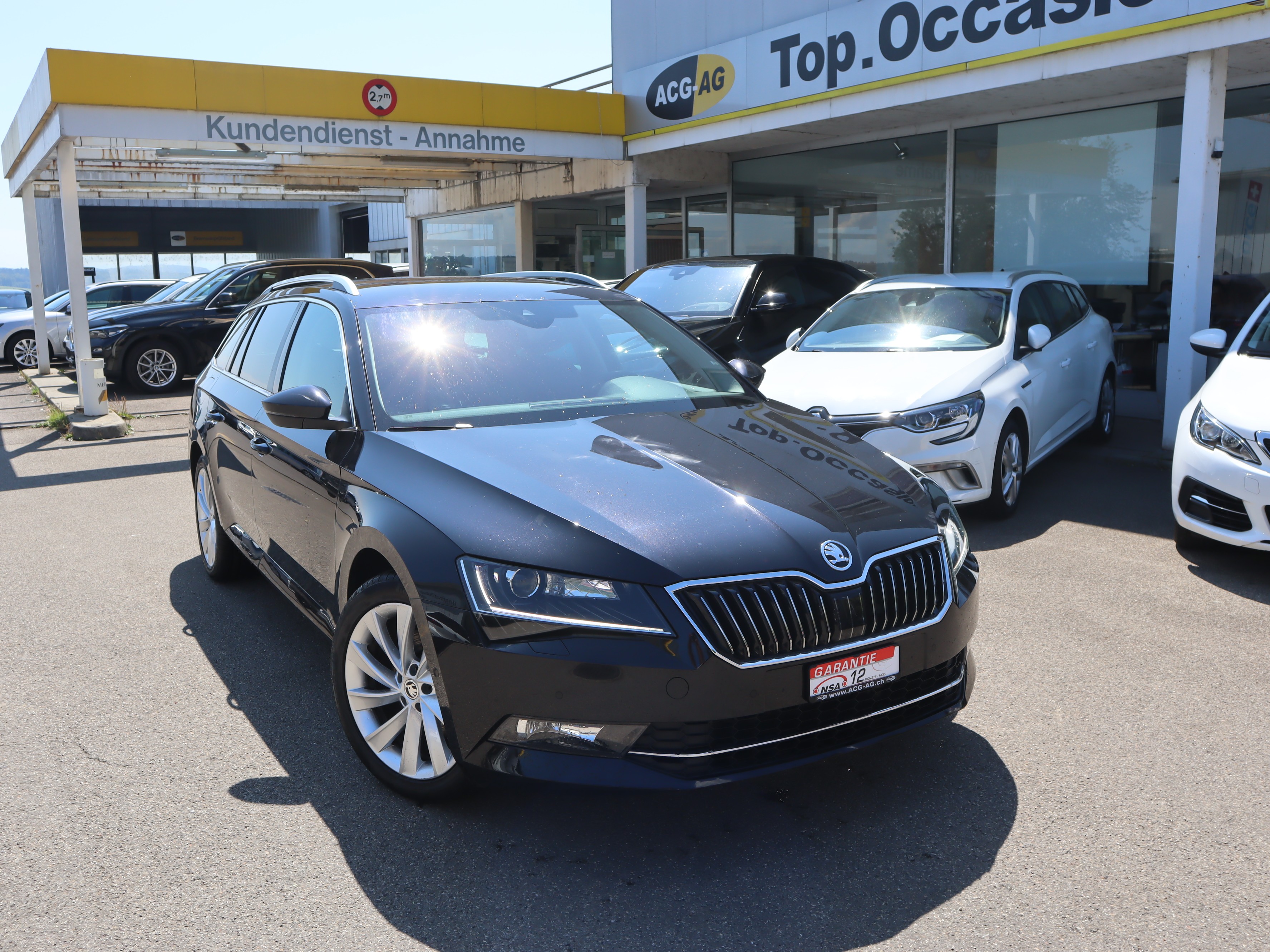 SKODA Superb Combi 2.0 TDi Style 4x4 DSG ** Anh-Kupplung ** Leder Ausstattung ** Standheizung ** ab MFK **