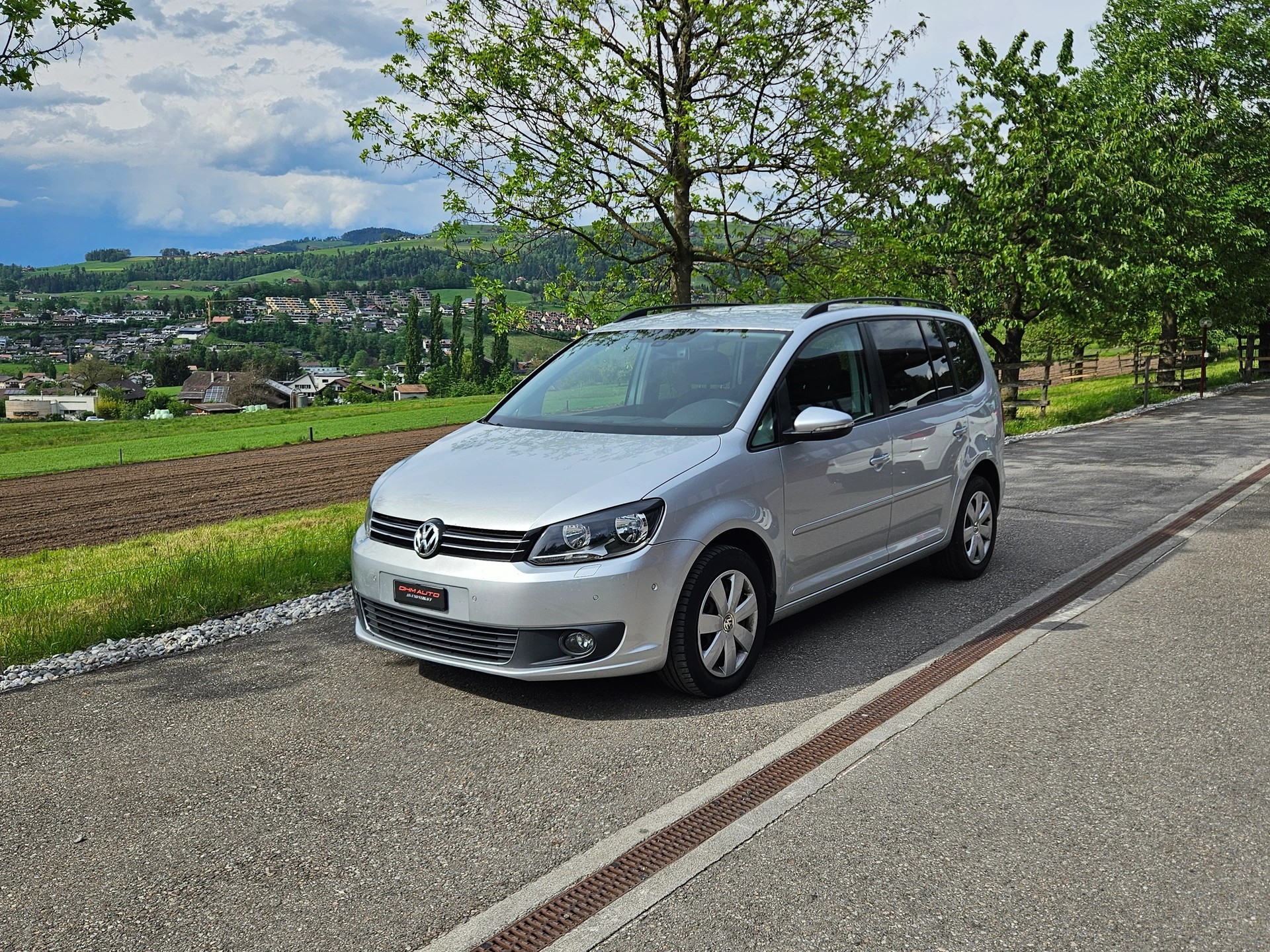 VW Touran 2.0 TDI BlueMotion Technology Design DSG