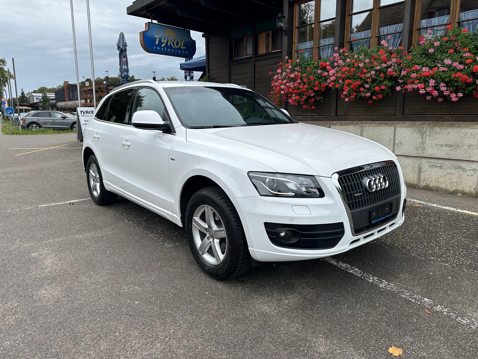 AUDI Q5 2.0 TFSI quattro S-tronic S-Line