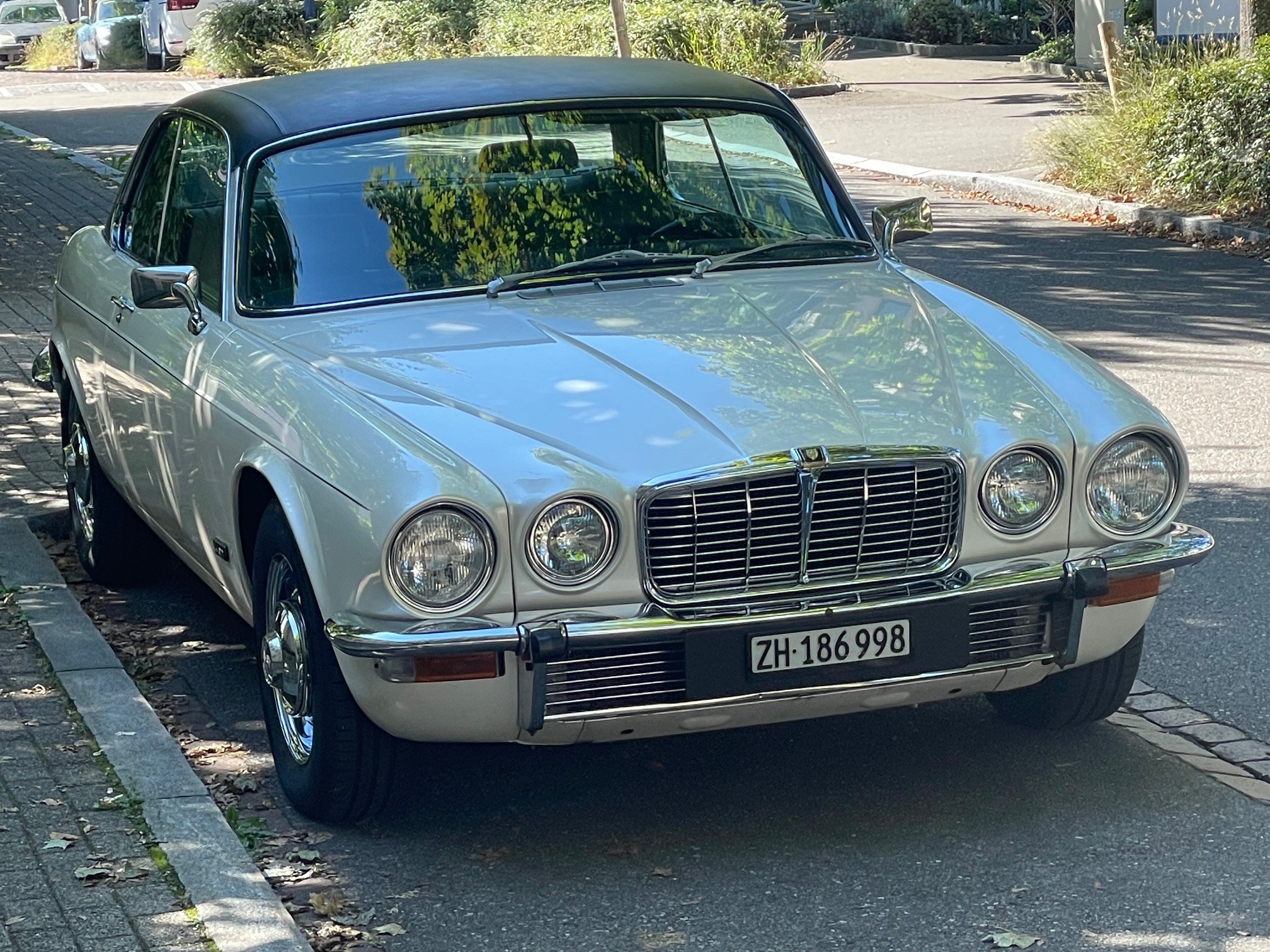 JAGUAR XJ6 Coupé