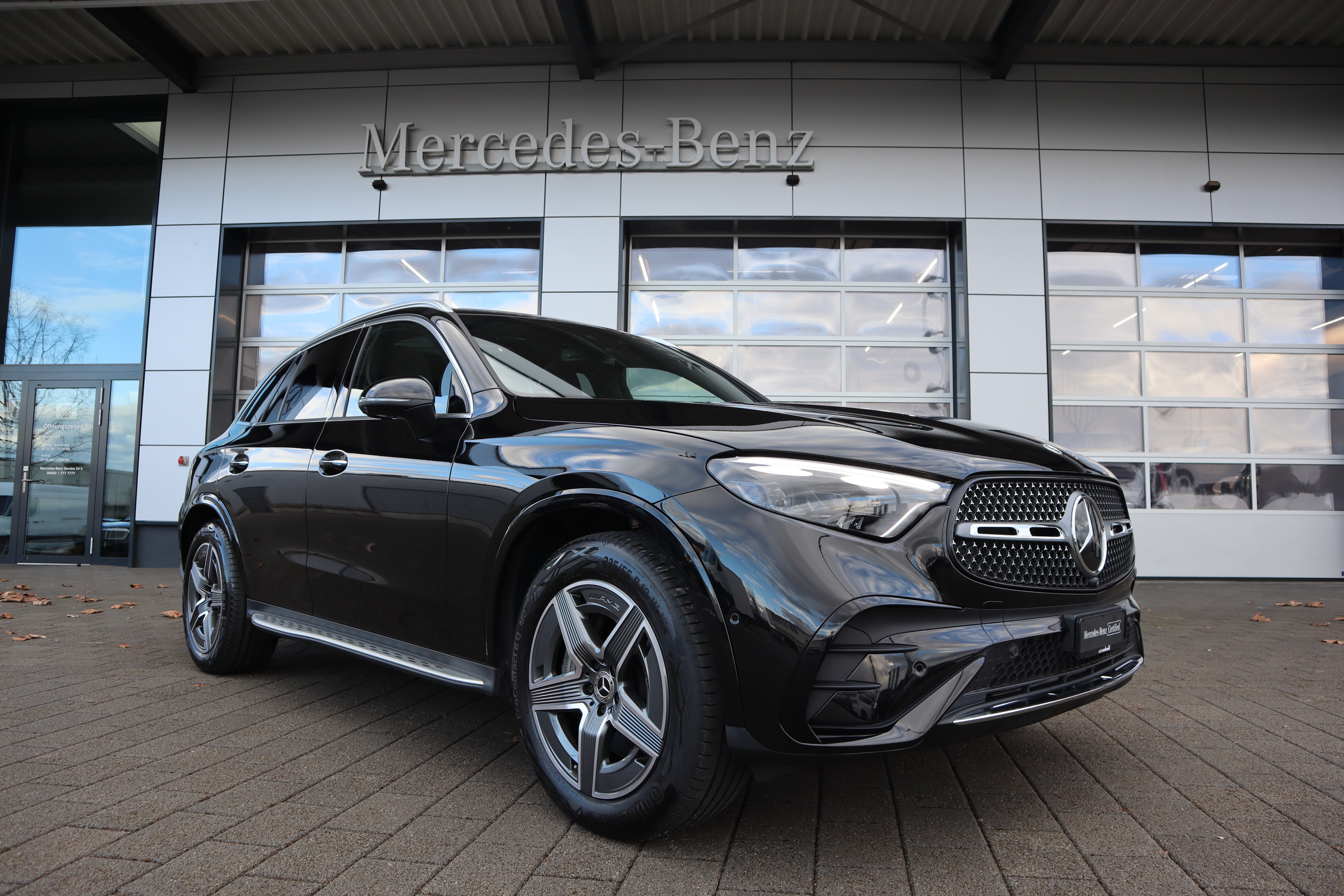 MERCEDES-BENZ GLC 200 AMG Line 4Matic 9G-Tronic