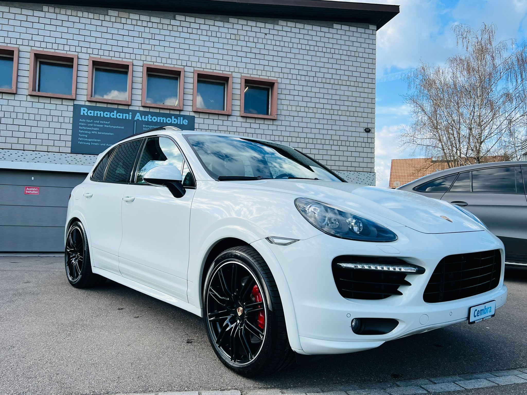 PORSCHE Cayenne Turbo