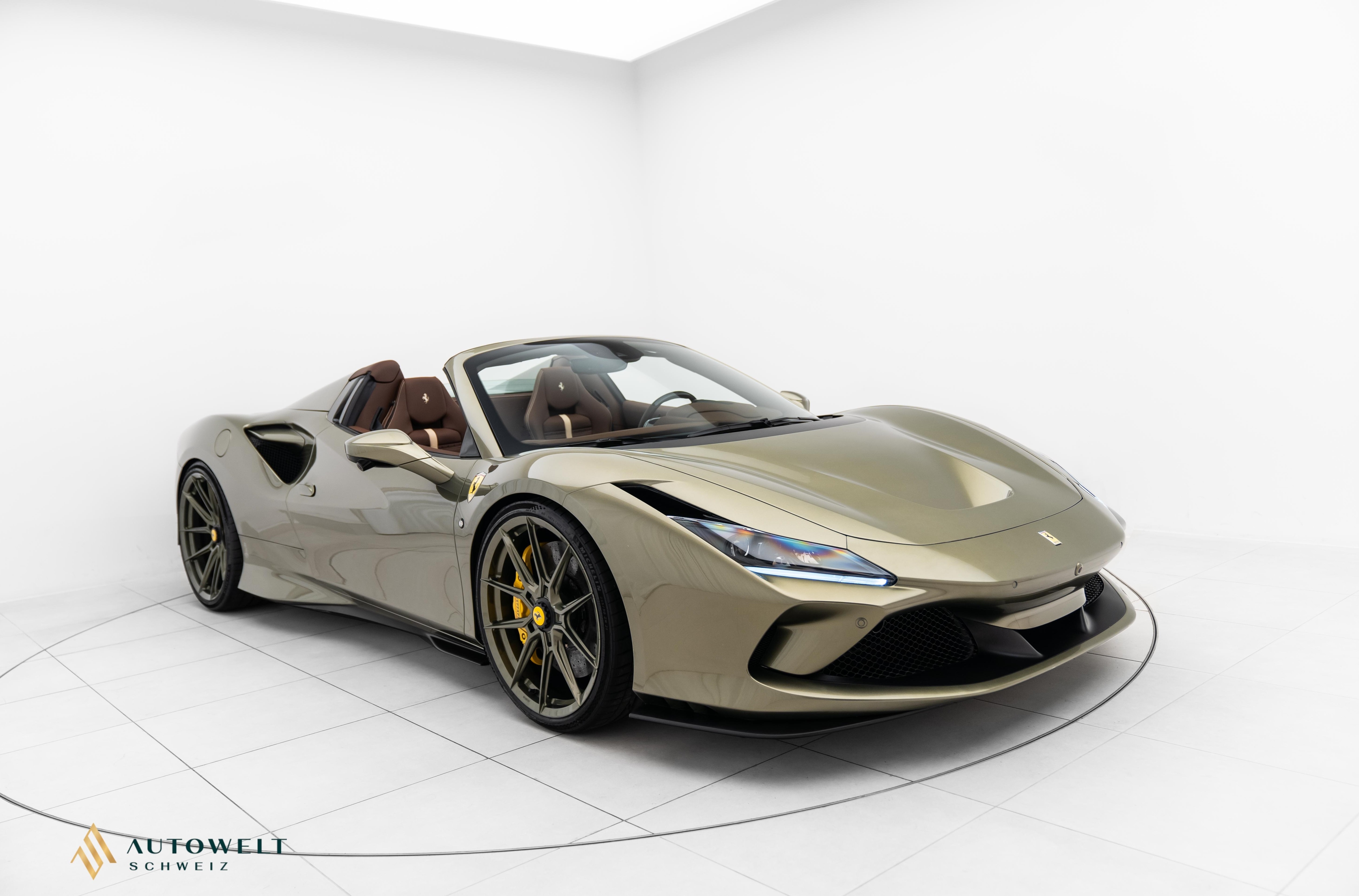 FERRARI F8 Spider Tailor Made