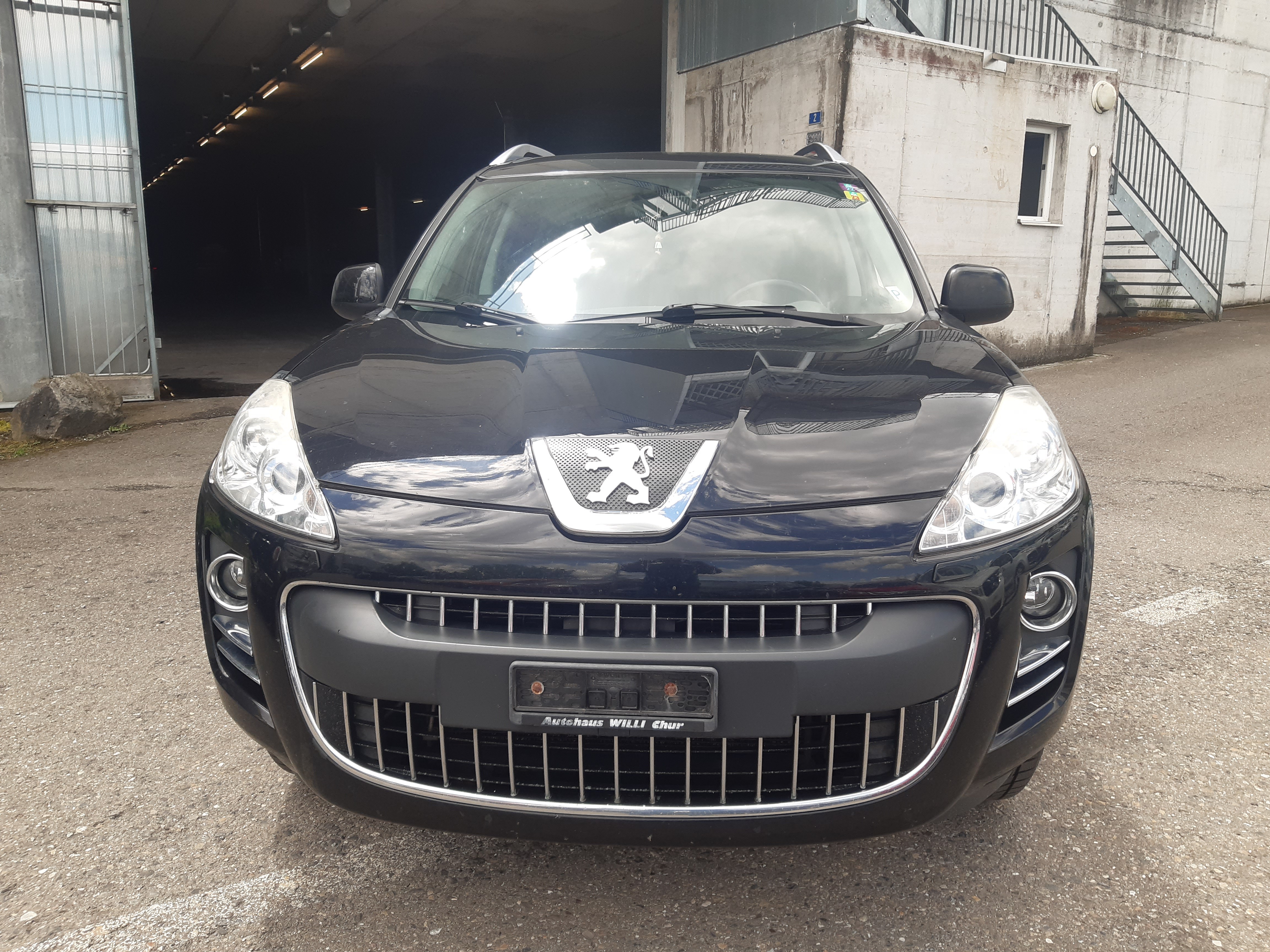 PEUGEOT 4007 2.4 Platinum Edition CVT