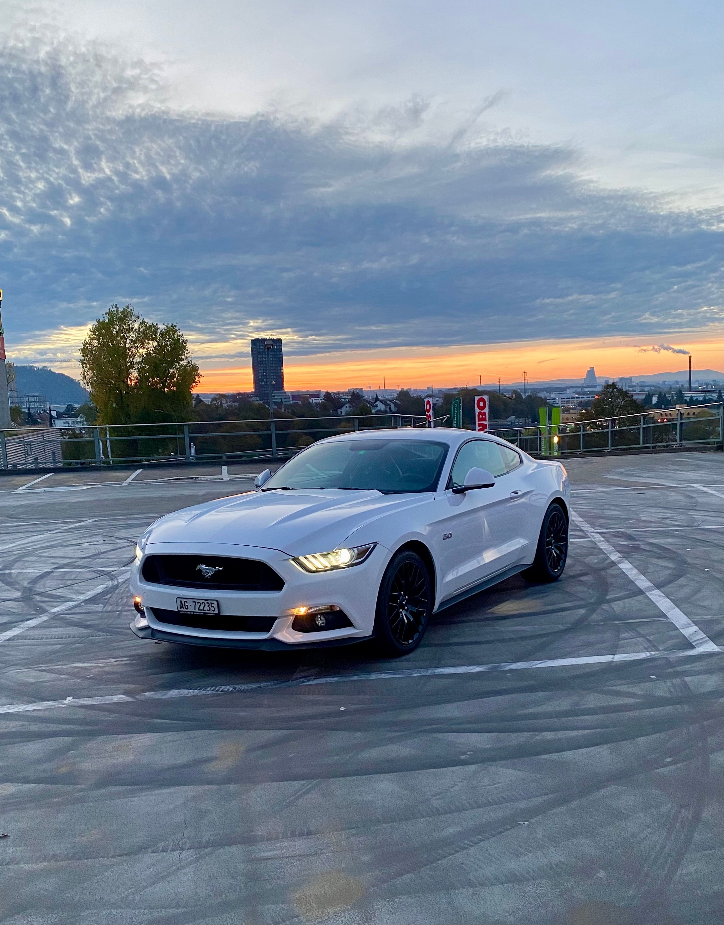 FORD Mustang Fastback 5.0 V8 GT Automat