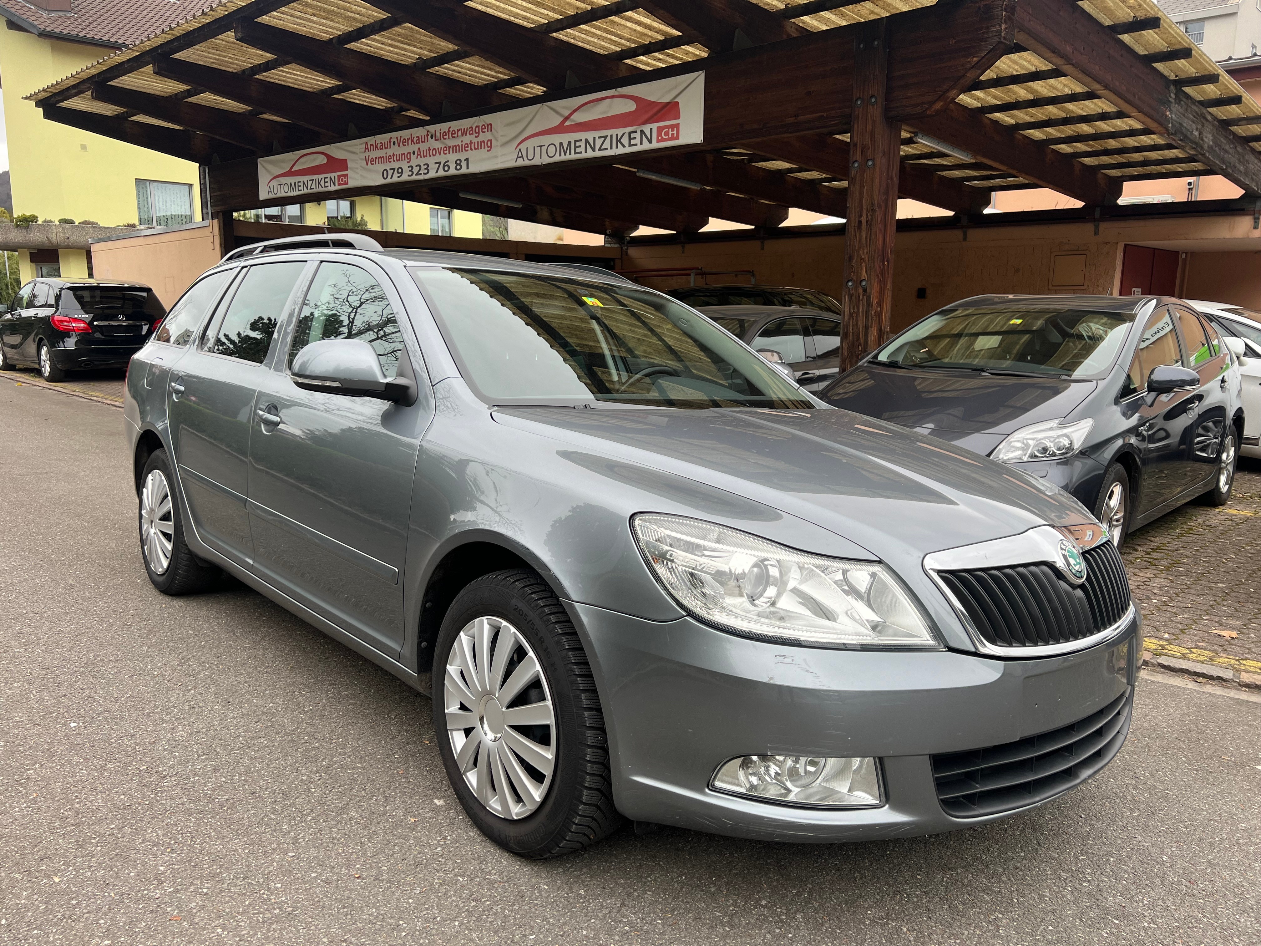 SKODA Octavia Combi 1.8 TSI Ambition DSG