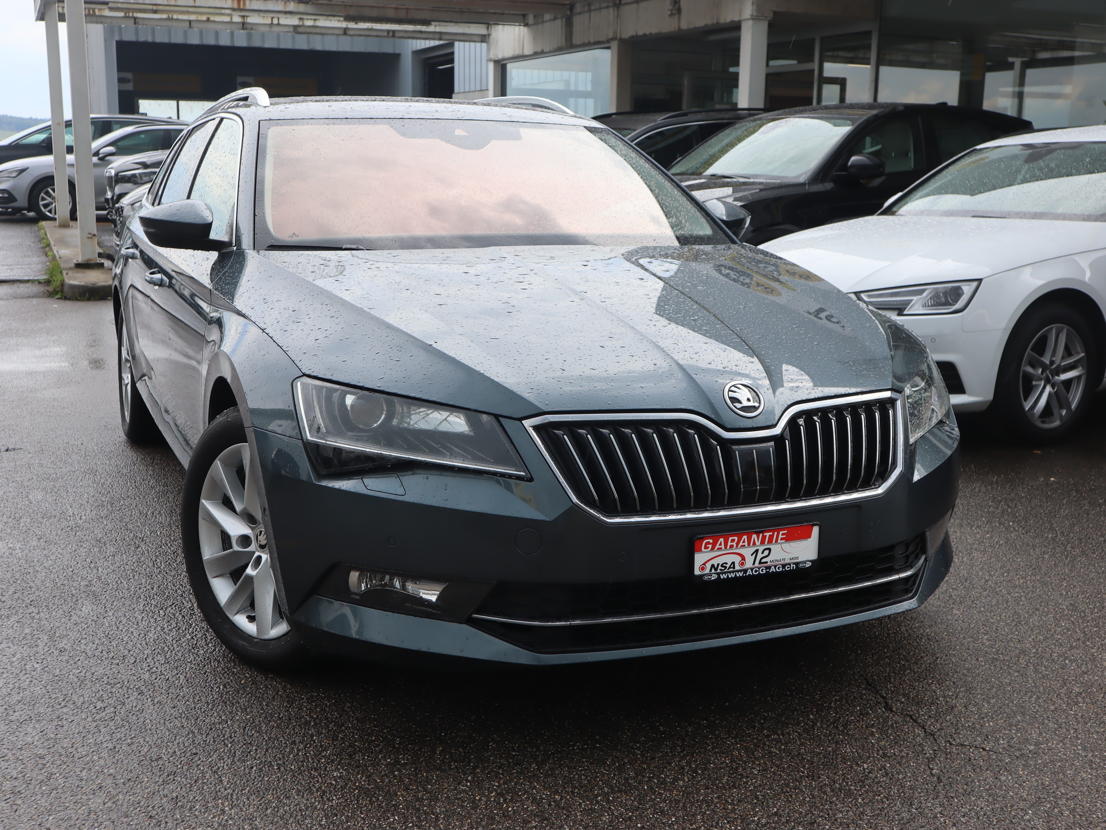 SKODA Superb Combi 2.0 TDi SportLine+ DSG ** Voll-Leder Ausstattung ** Panorama Glasdach ** Cockpit ** Standsheizung **