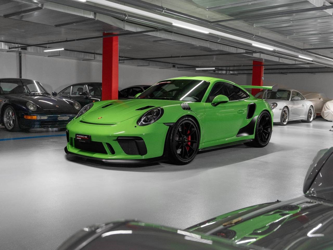 PORSCHE 911 GT3 RS